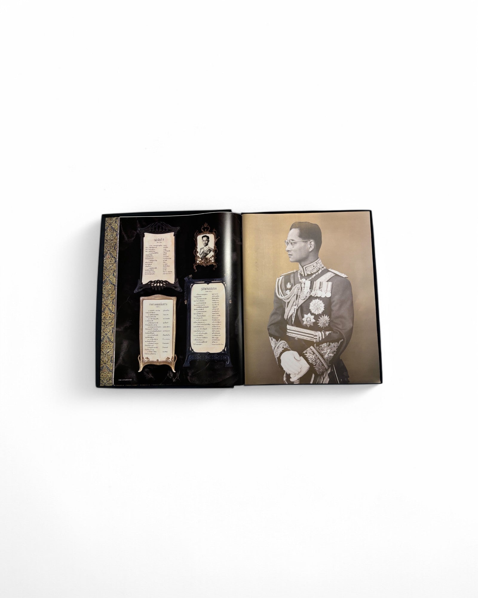 Rare King Rama 9 Bhumibol Aduljadej Art Piece & Coffee Table Book