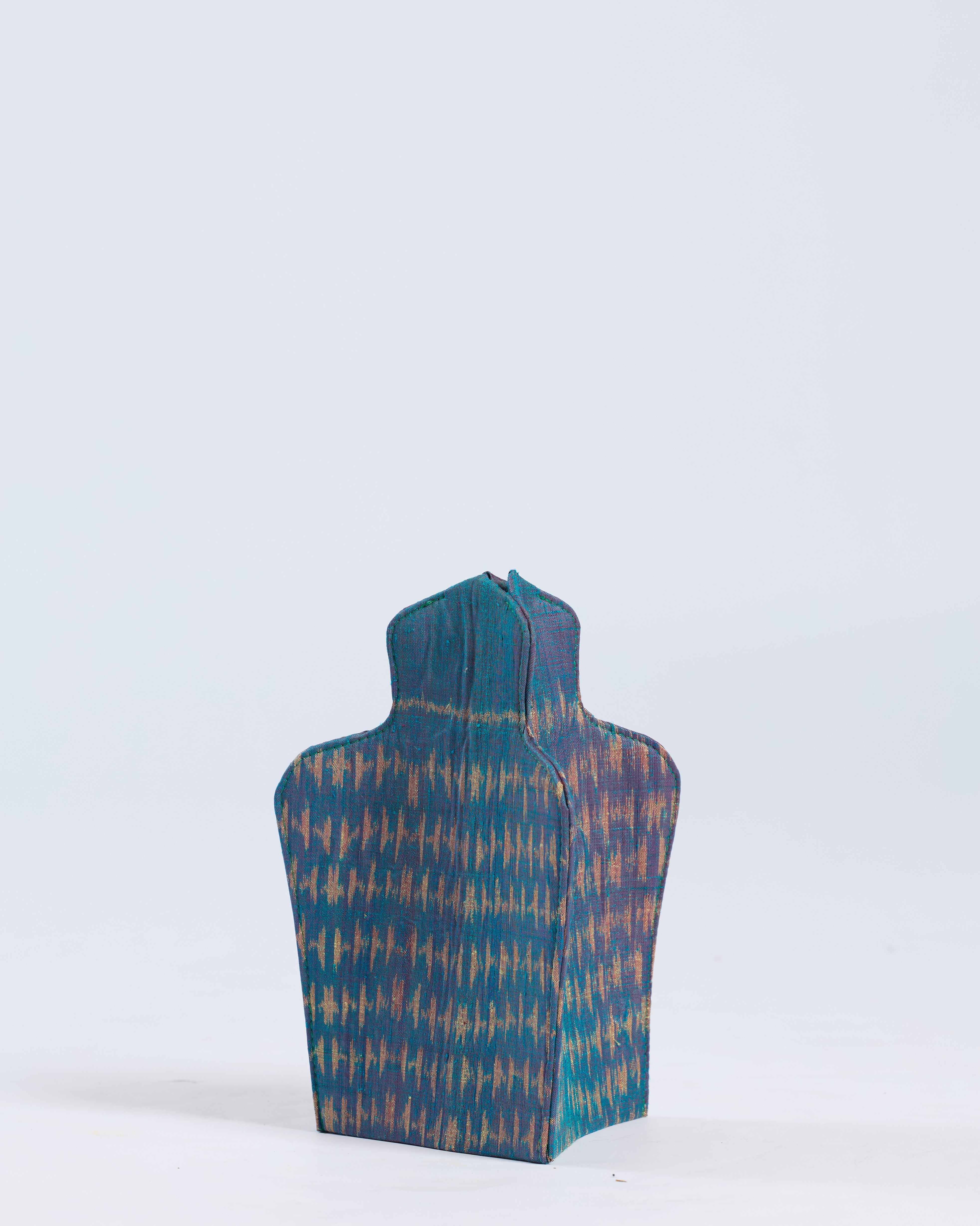 SUMPHAT - Silk Vase (C)
