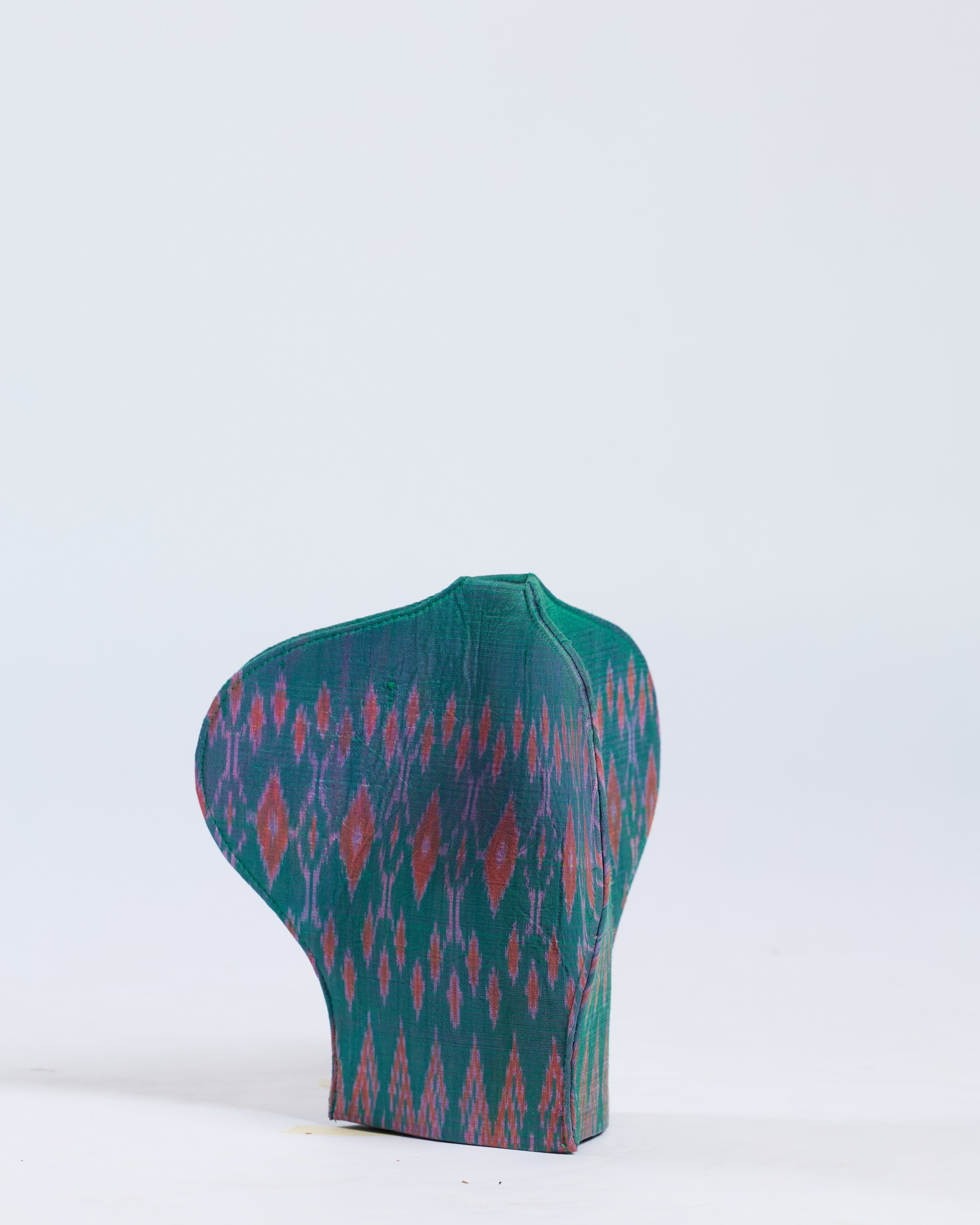 SUMPHAT - Silk Vase (B)