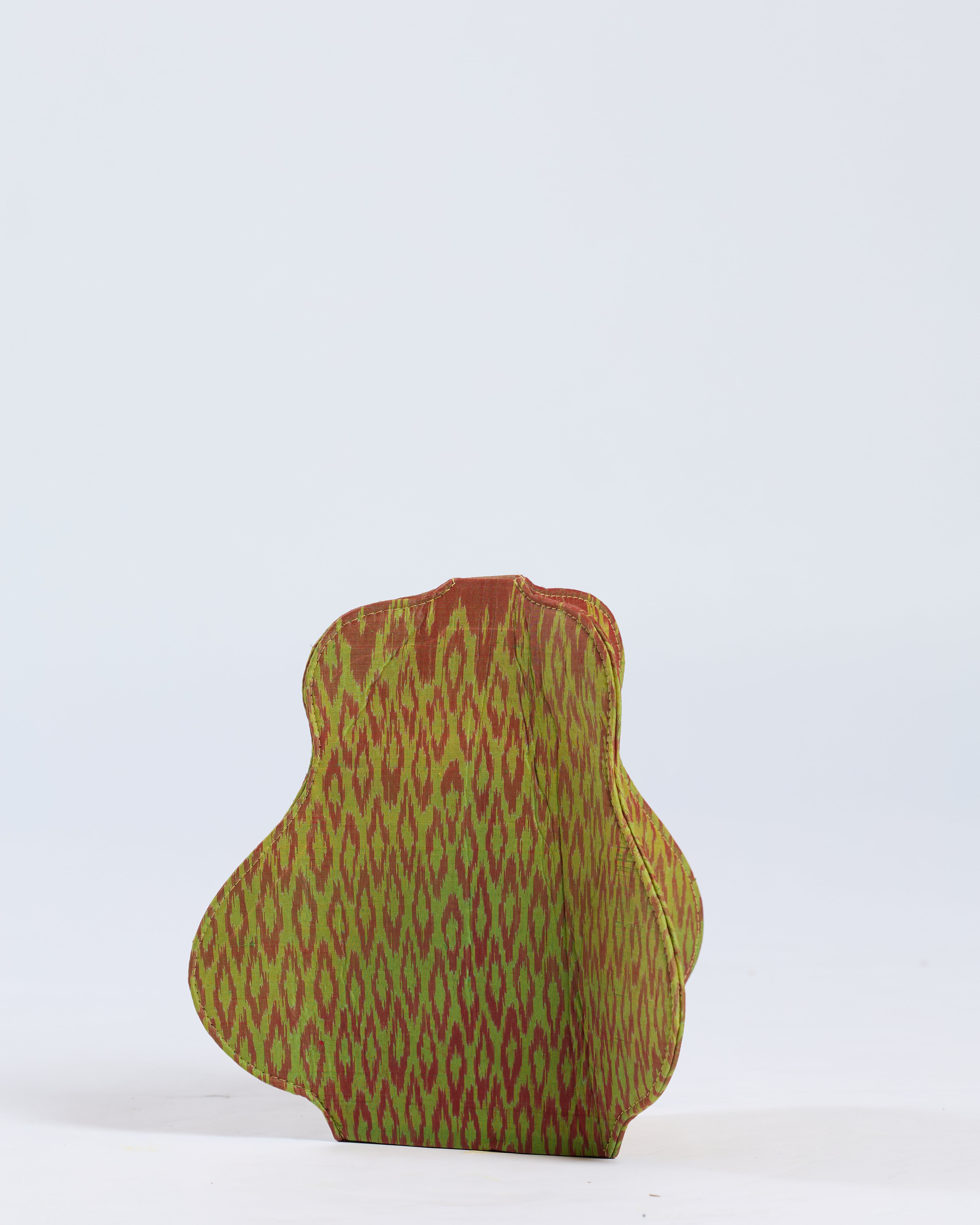 SUMPHAT - Silk Vase (D)