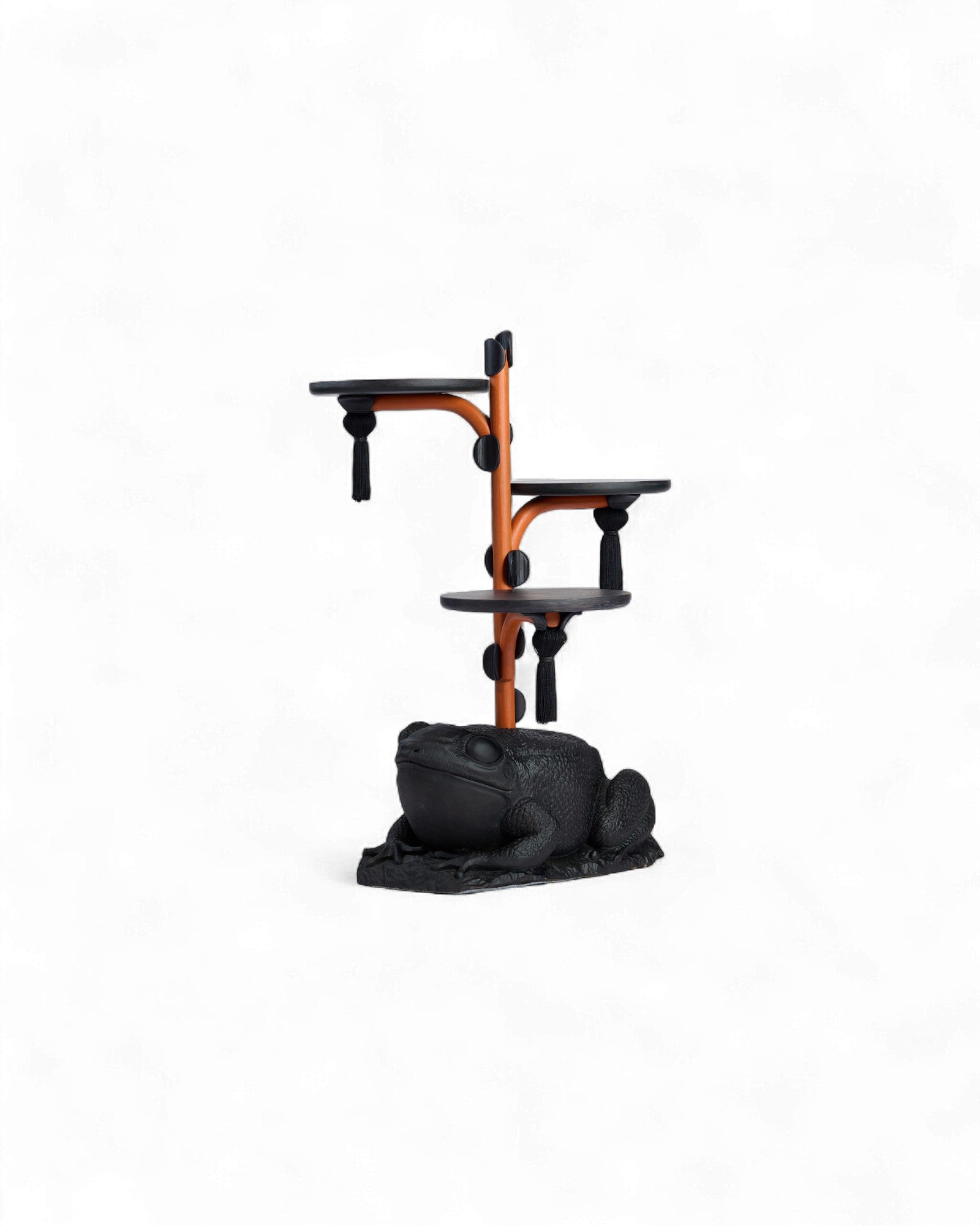 AMO ARTE — Frog Pedestal Table