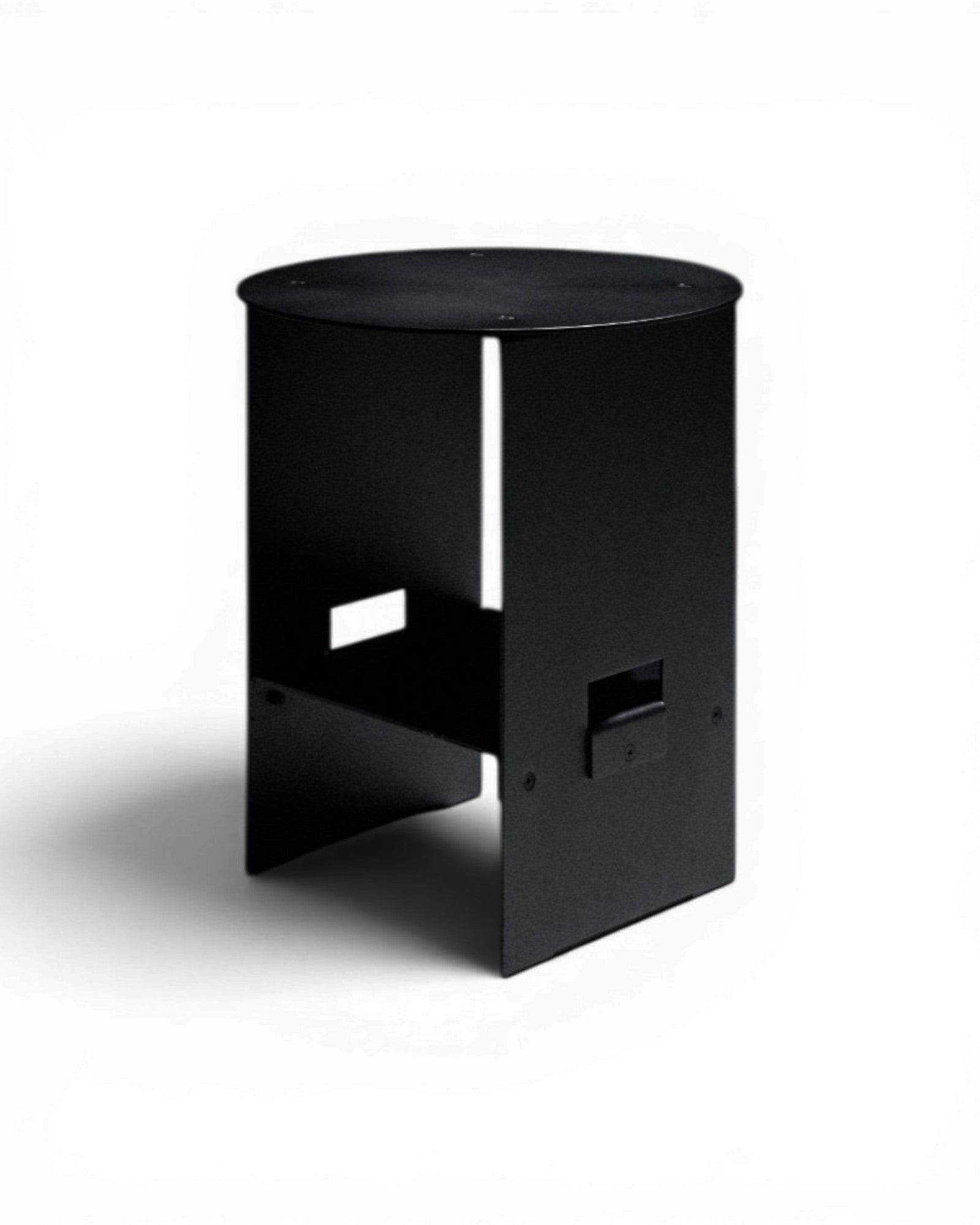 SS - ROUND all Black - Surround Living - 3