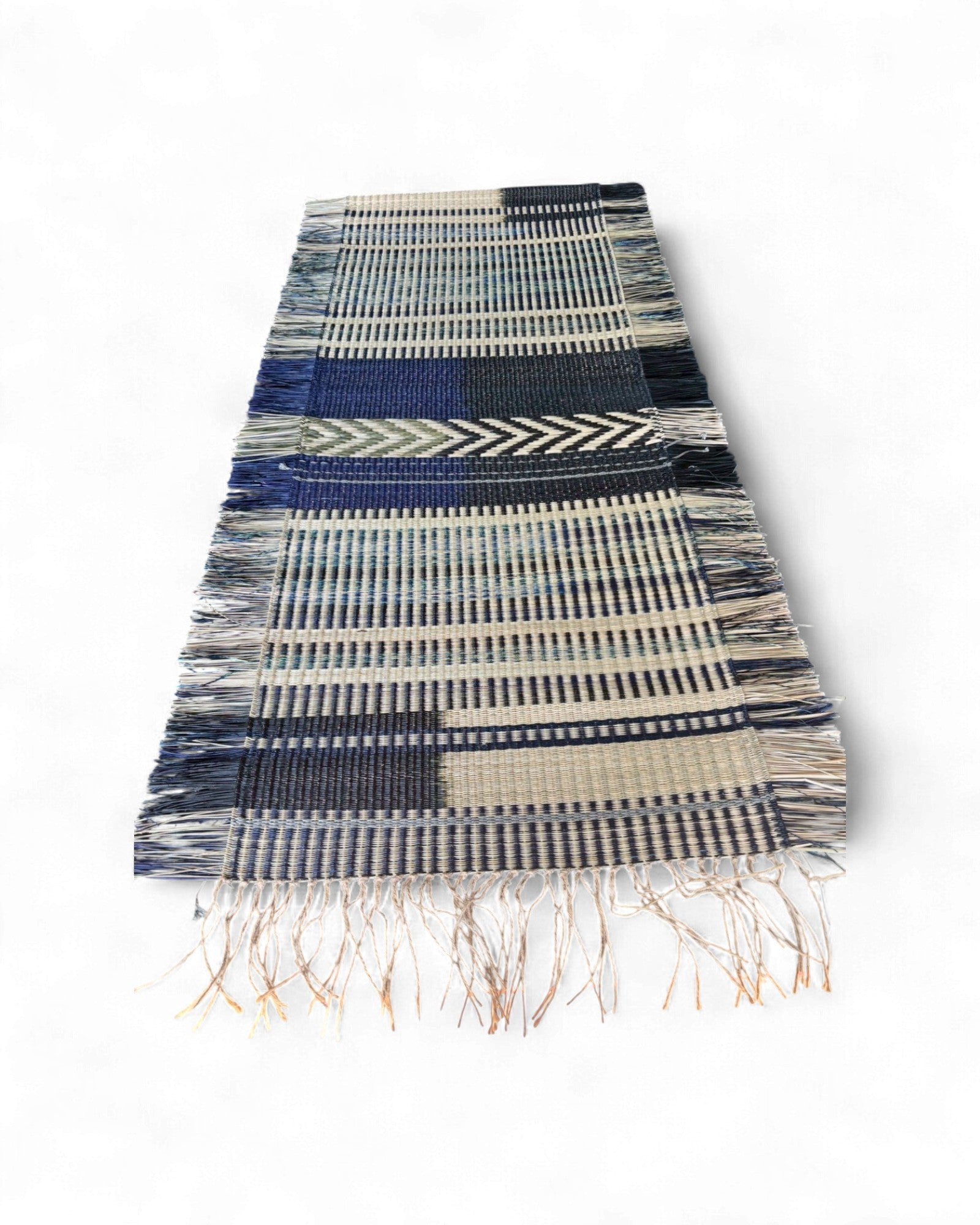 Chi (ชี) Living Collection : Flow of Siam