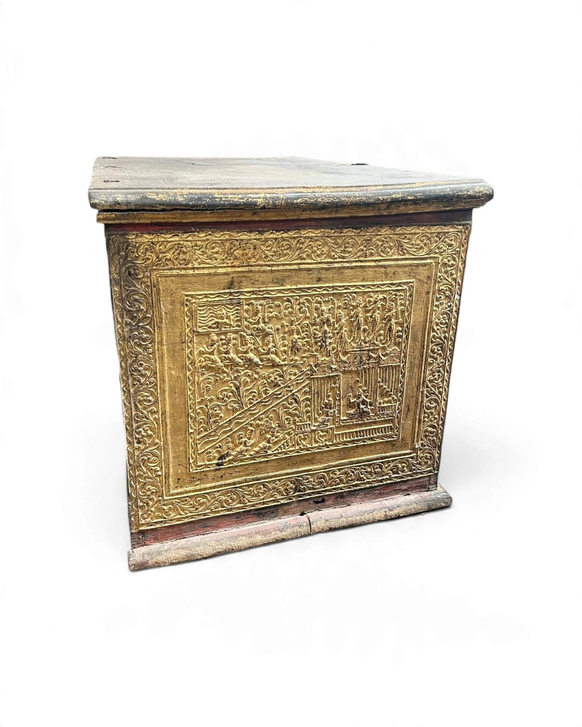 Gilt Lacquer Manuscript Chest (Sadaik) with Figural Scenes
