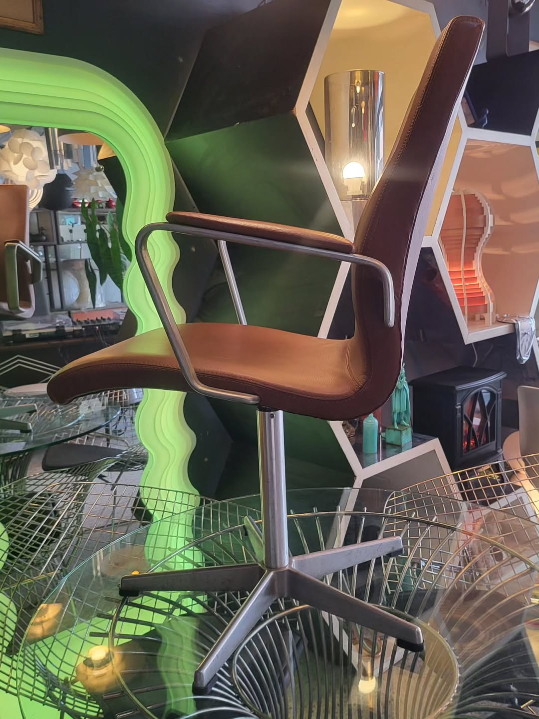 Oxford™ Office Swivel Chair