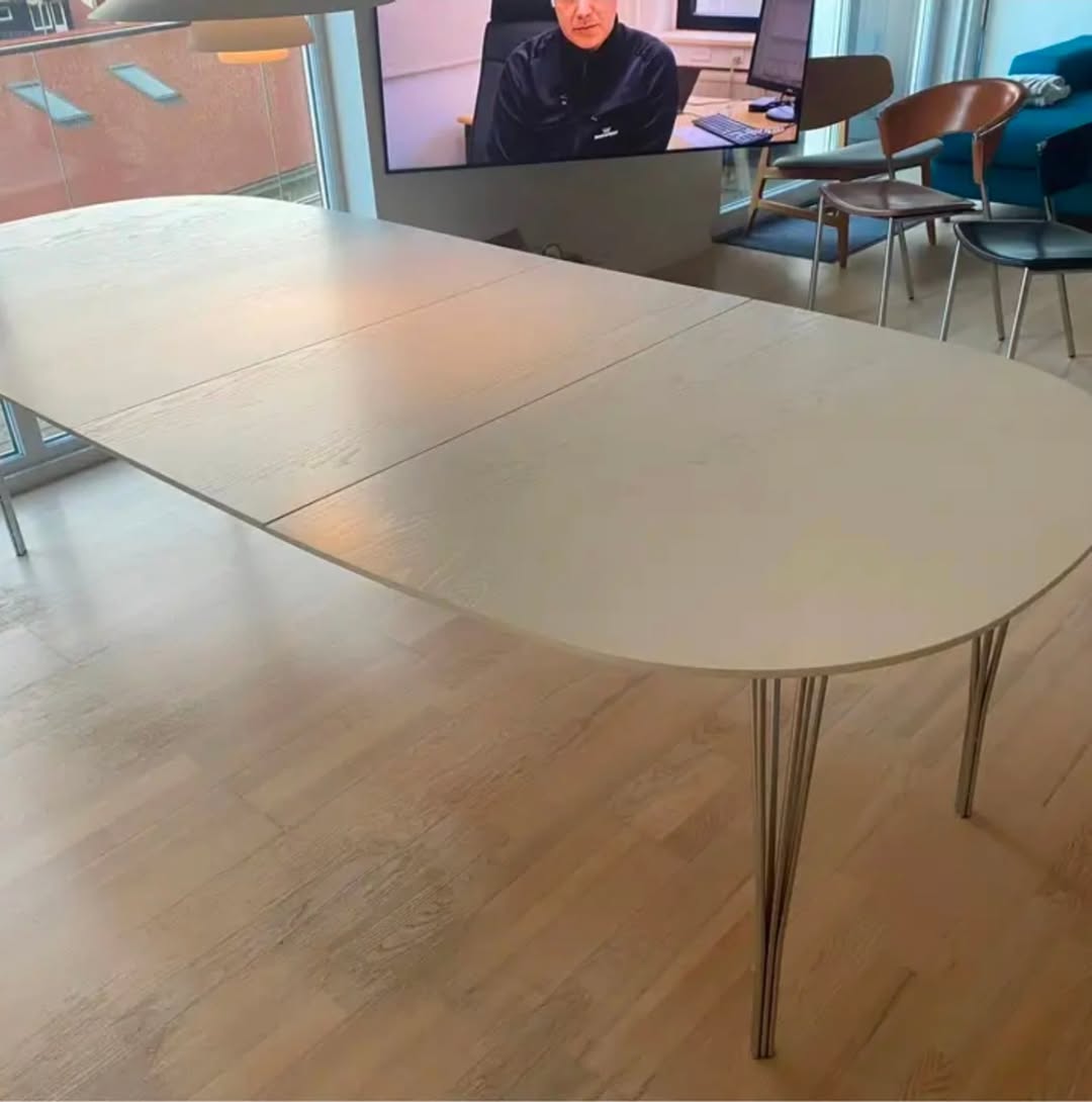 The Iconic Super-Ellipse Table by Fritz Hansen (1995)