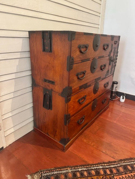 Nihonmatsu Keyaki Bridal Tansu Chest with Brass Fittings - Surround Living - 18