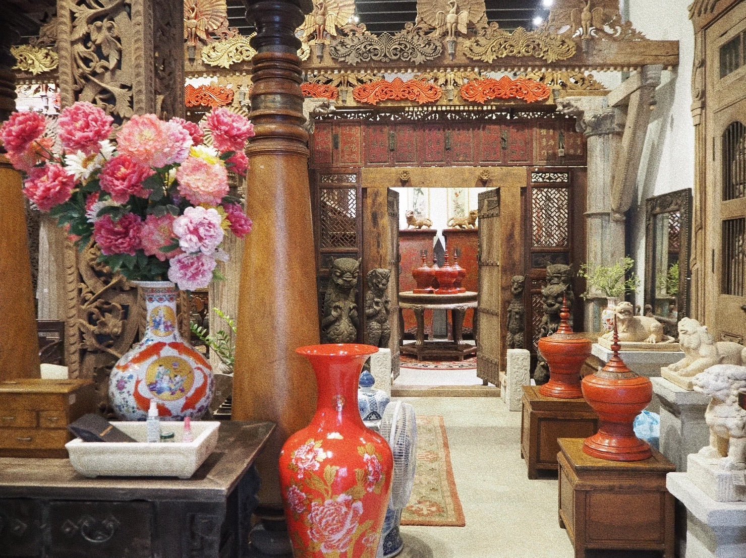 Top 10 Best Antique Furniture Stores in Thailand 2026 - Surround Living