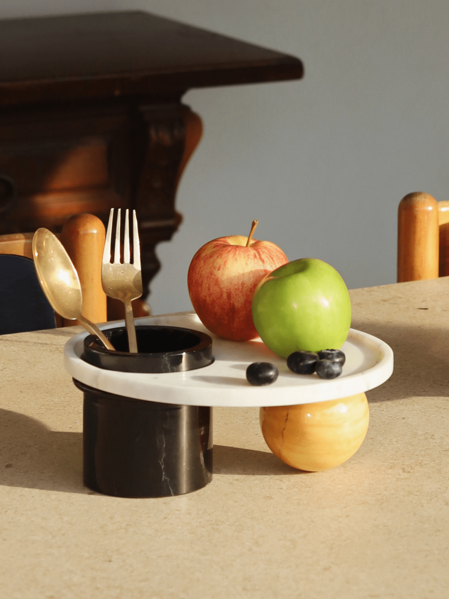 The Buri Vase - Tray in Carrara - Surround Living - 3