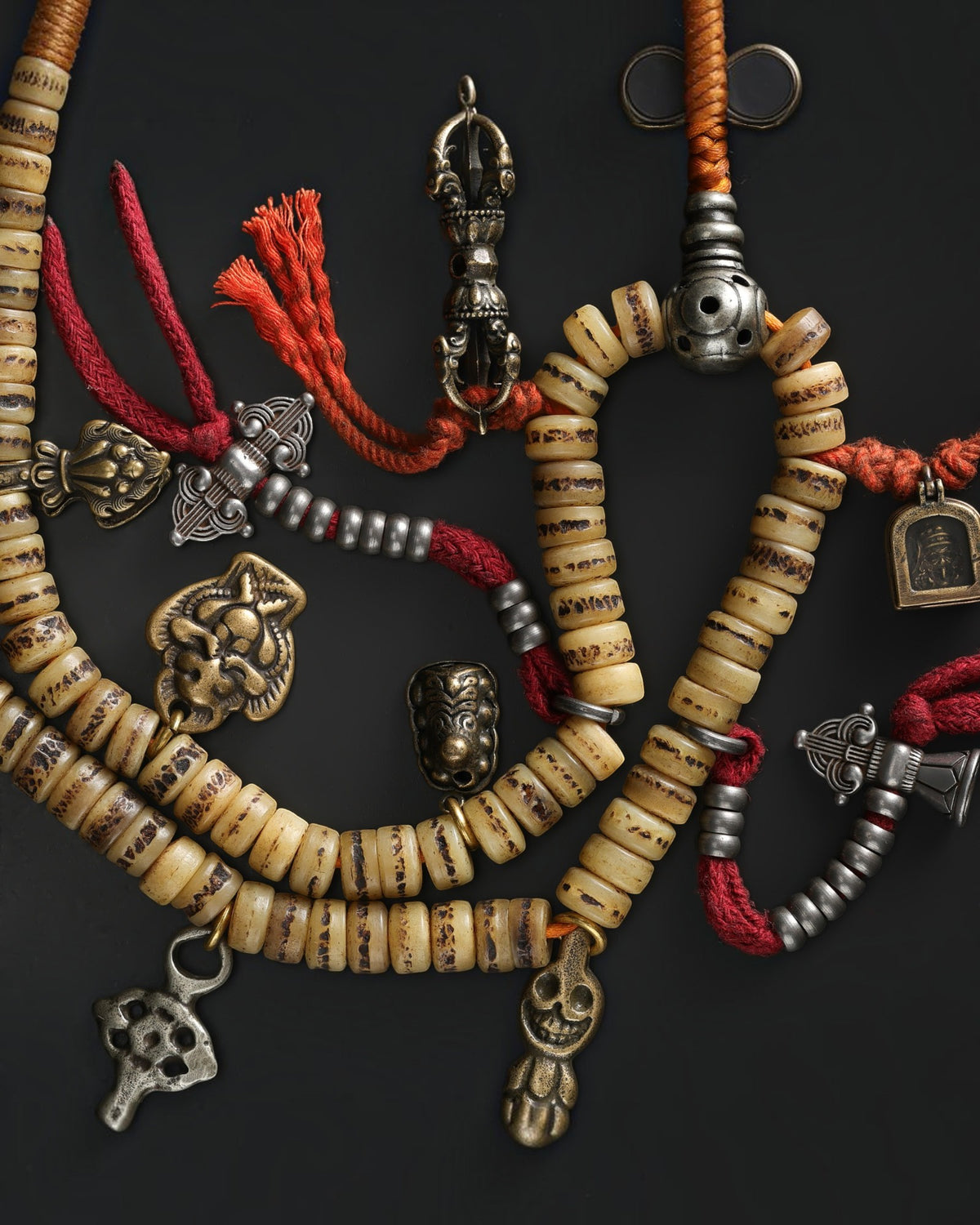 Tibetan Buddhism Mala Bone Prayer Beads Counter with Protective Amulets