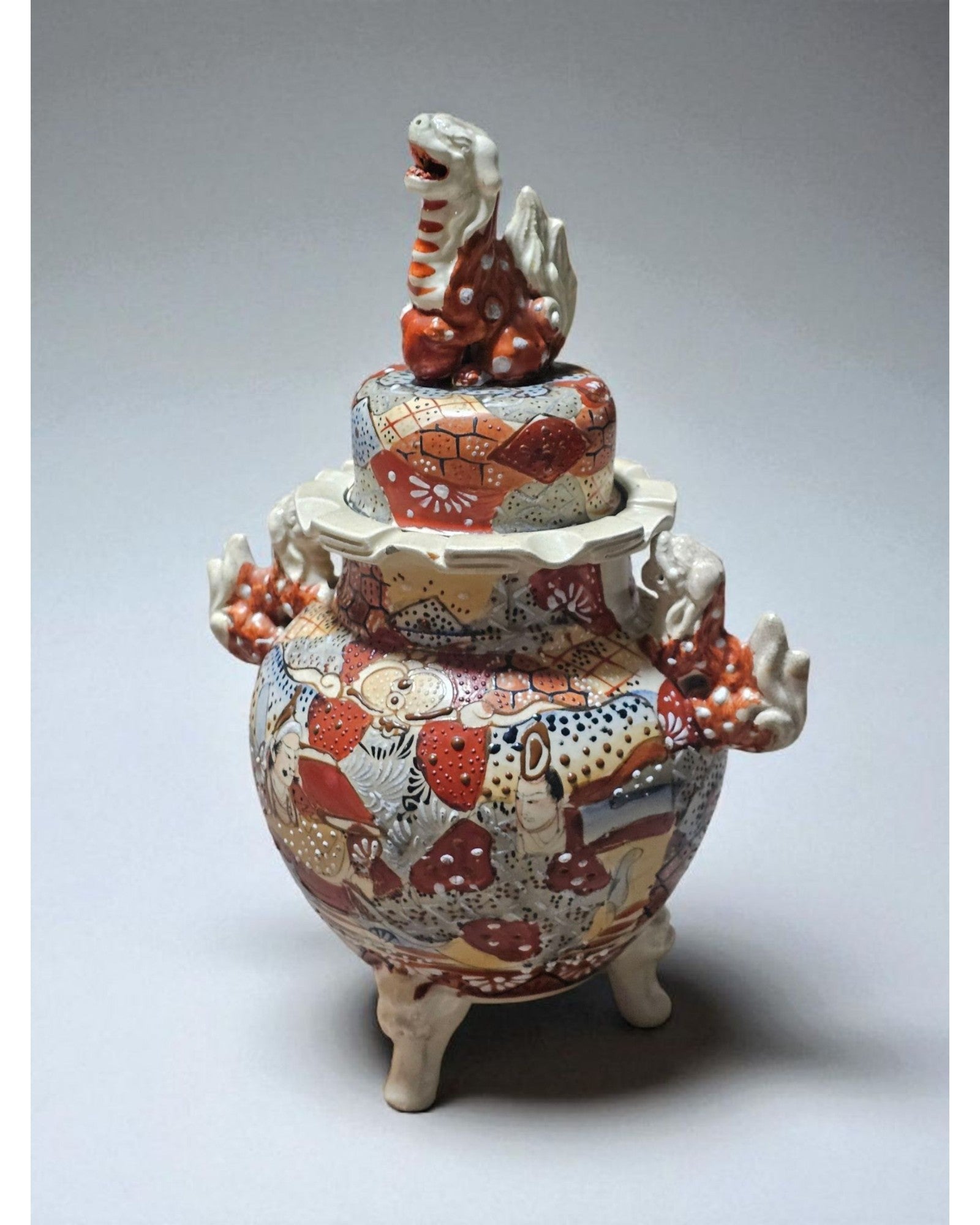 Satsuma Meiji Earthenware Lidded Vase with Foo Dogs