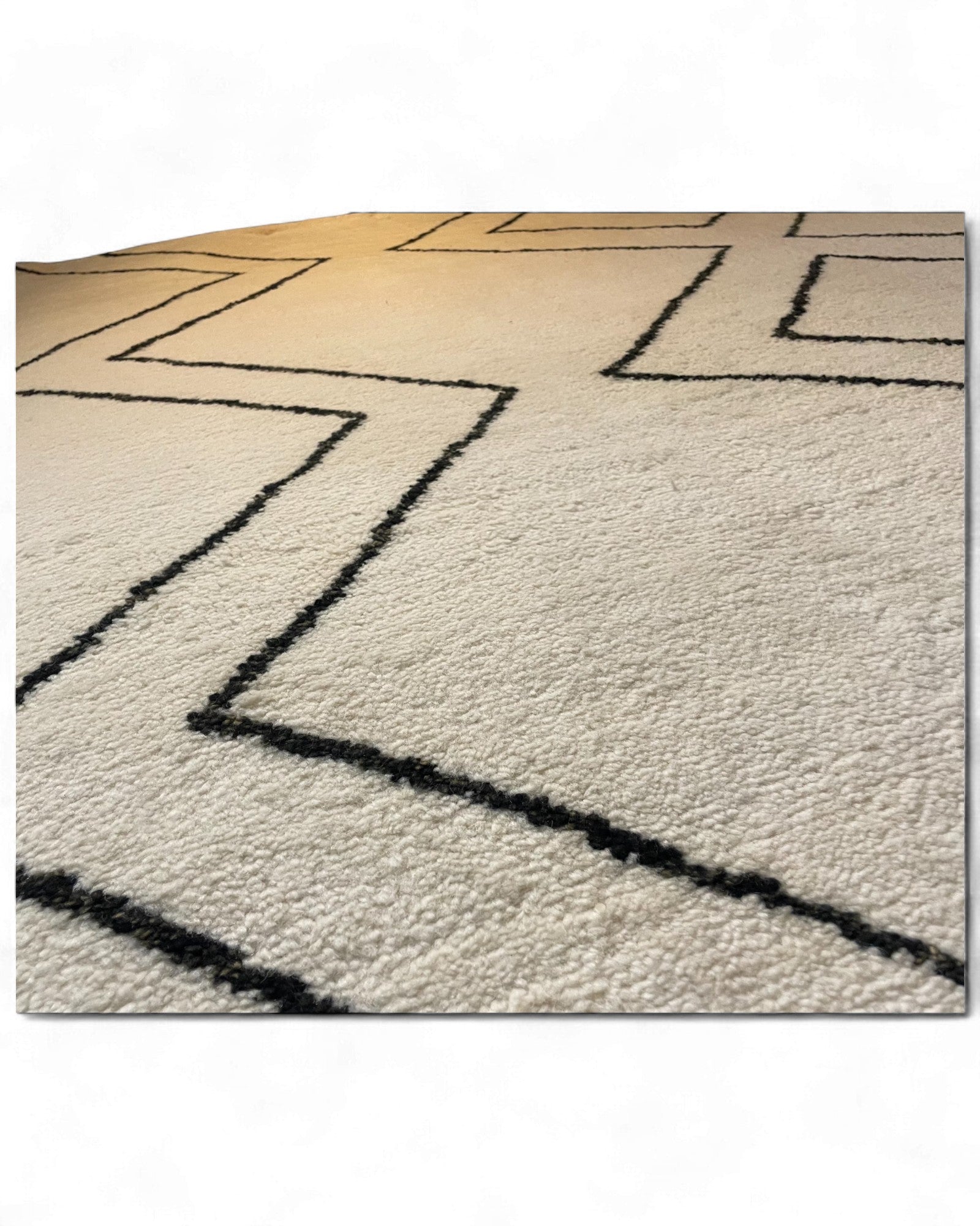 Newly Made Nomad Carpet Rug | 200 x 280cm