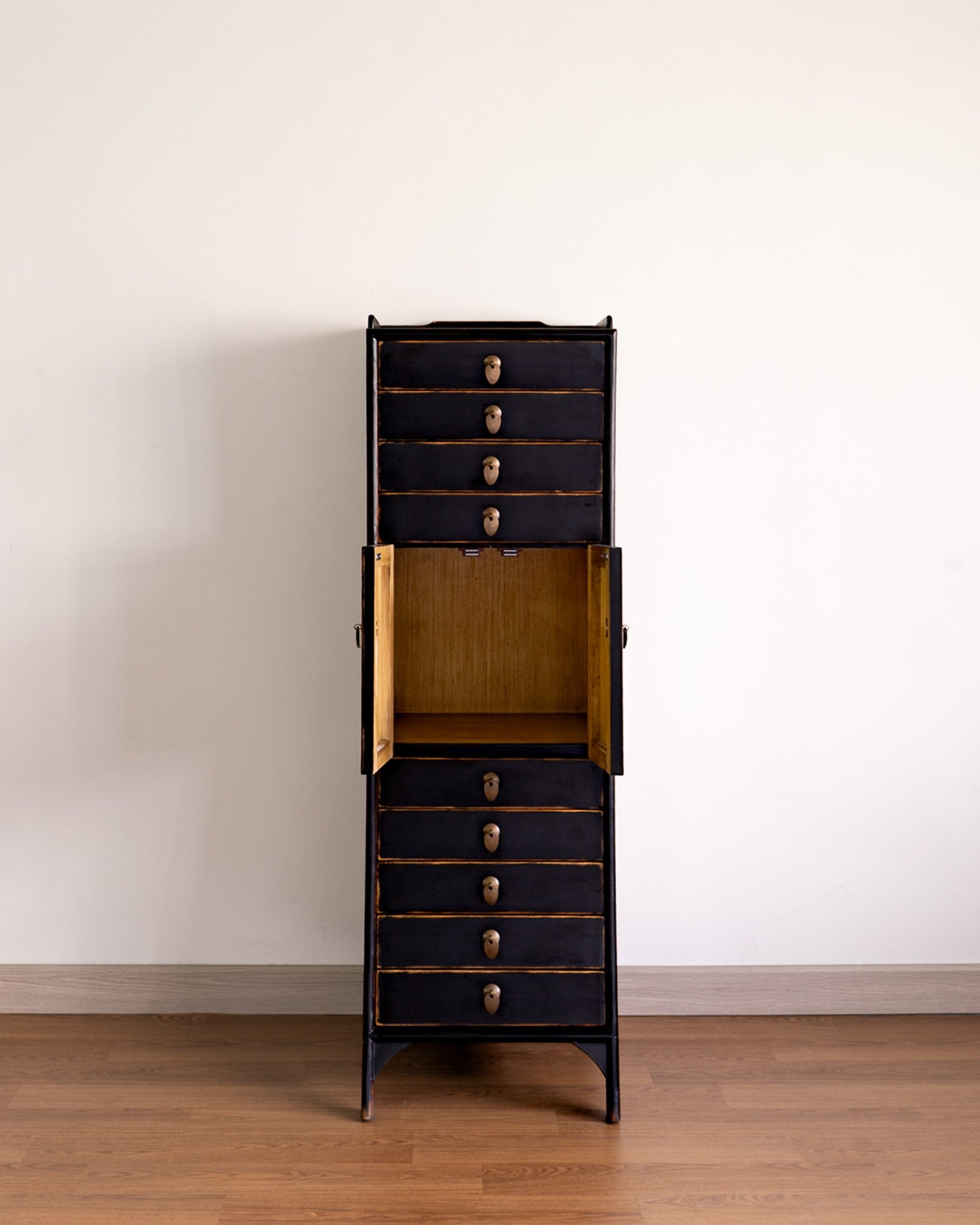 Chinese Black Lacquer Half-Moon Cabinet - Reproduction