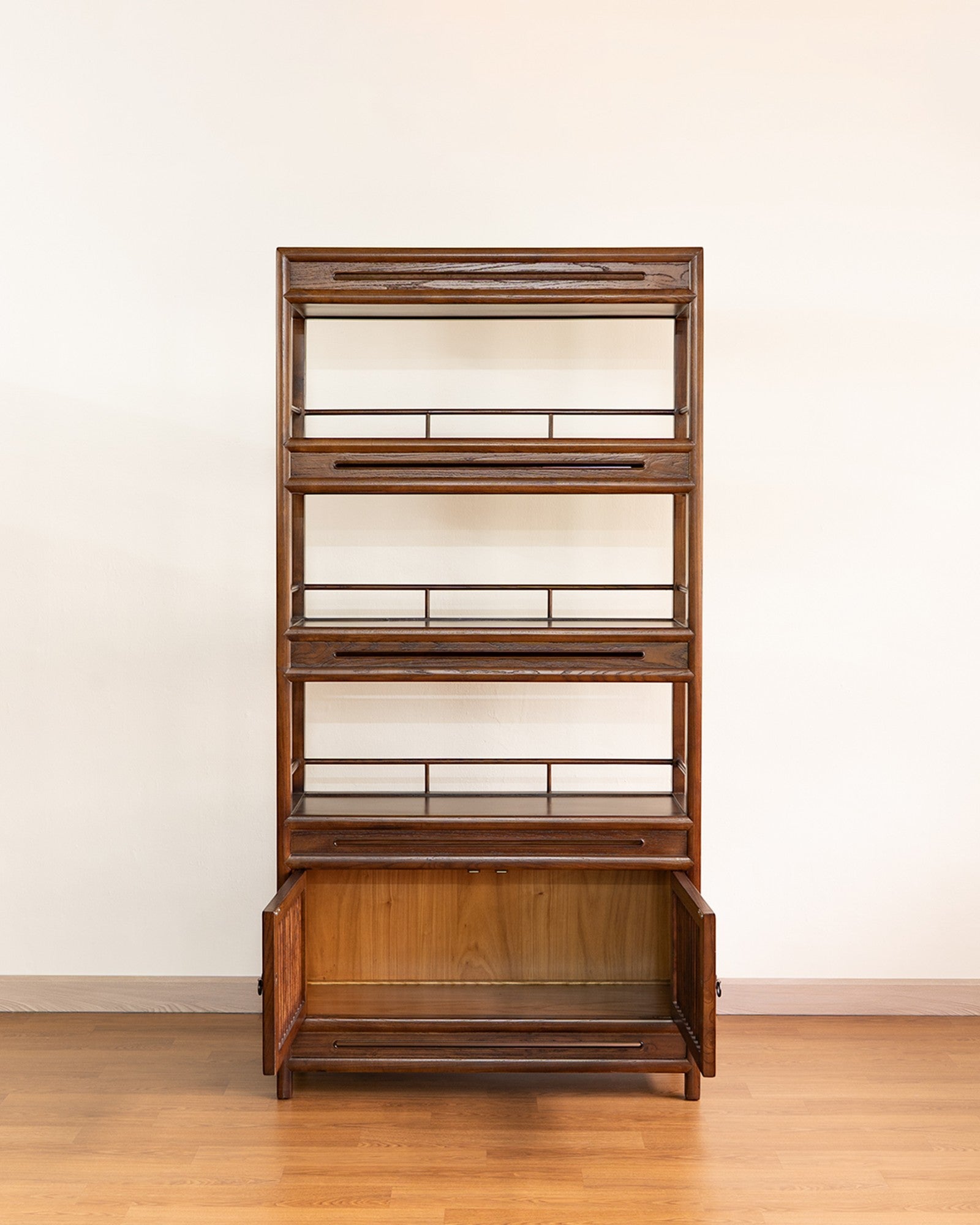 Newly Made Chinese Style Bookshelf
