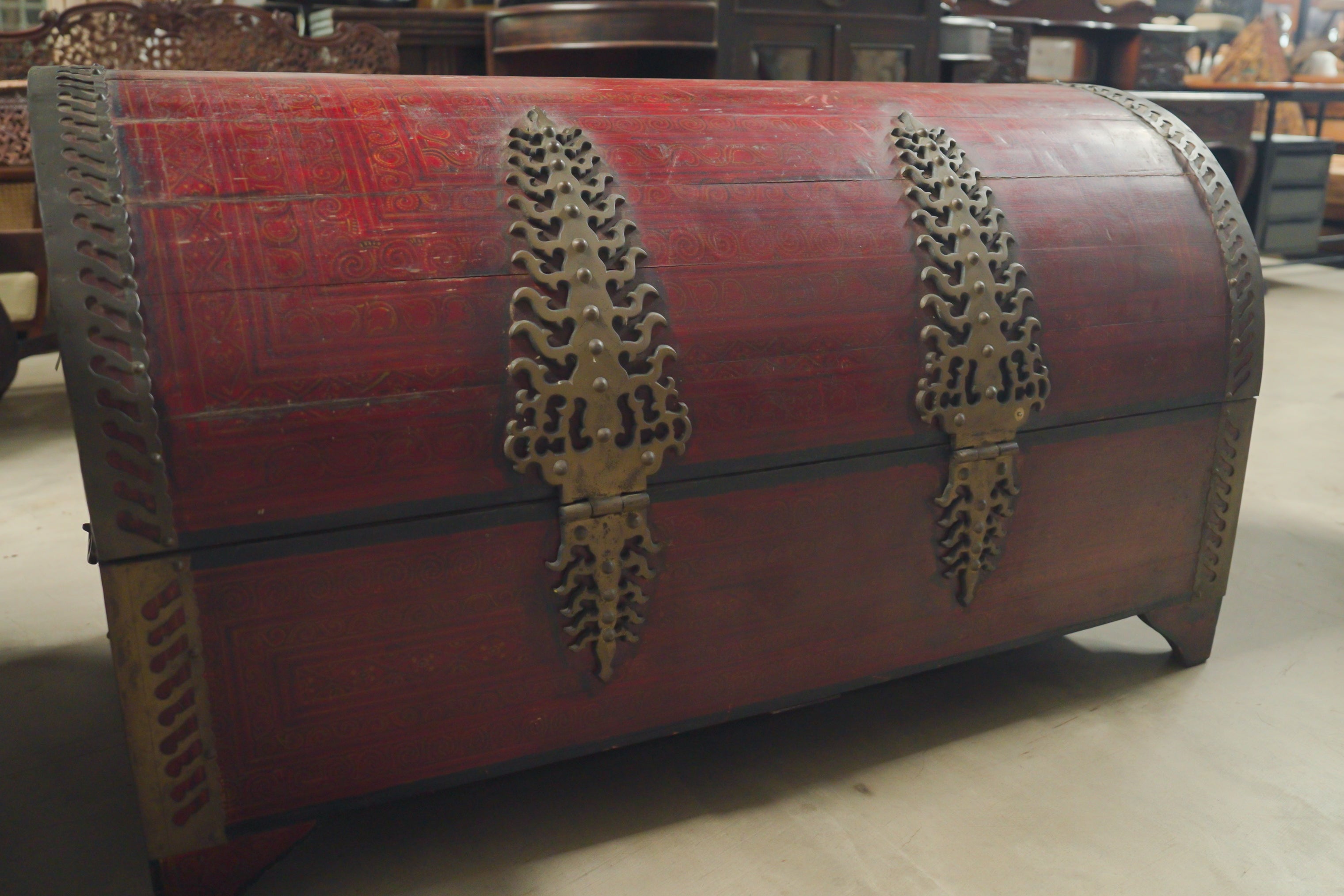 Maroon Rajasthan Ornate Hand Painted Steamer Teak Trunk