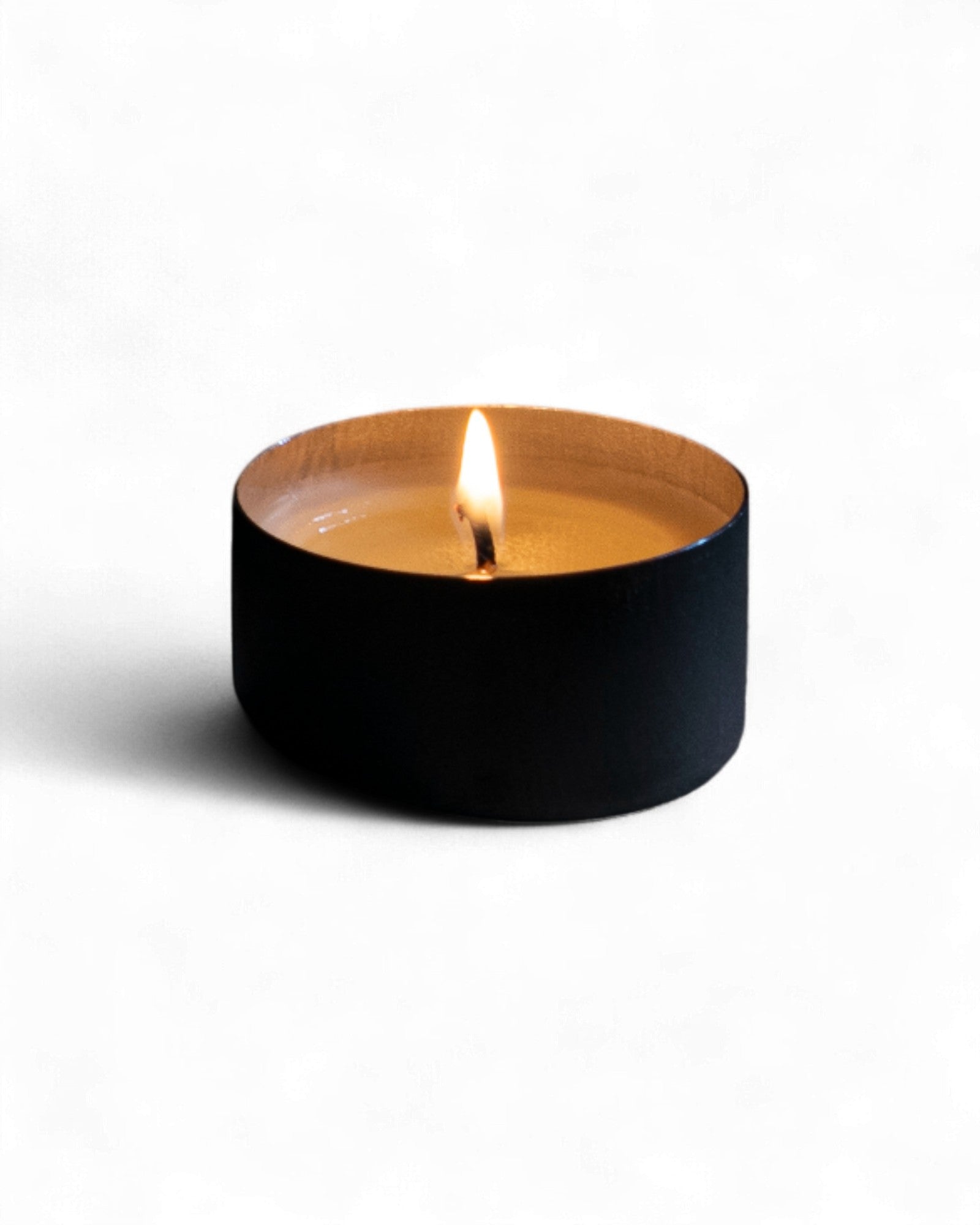 ทะเลหมอก (Sea of Mist) Crafted Scented Candle (L) 180g - Surround Living - 17