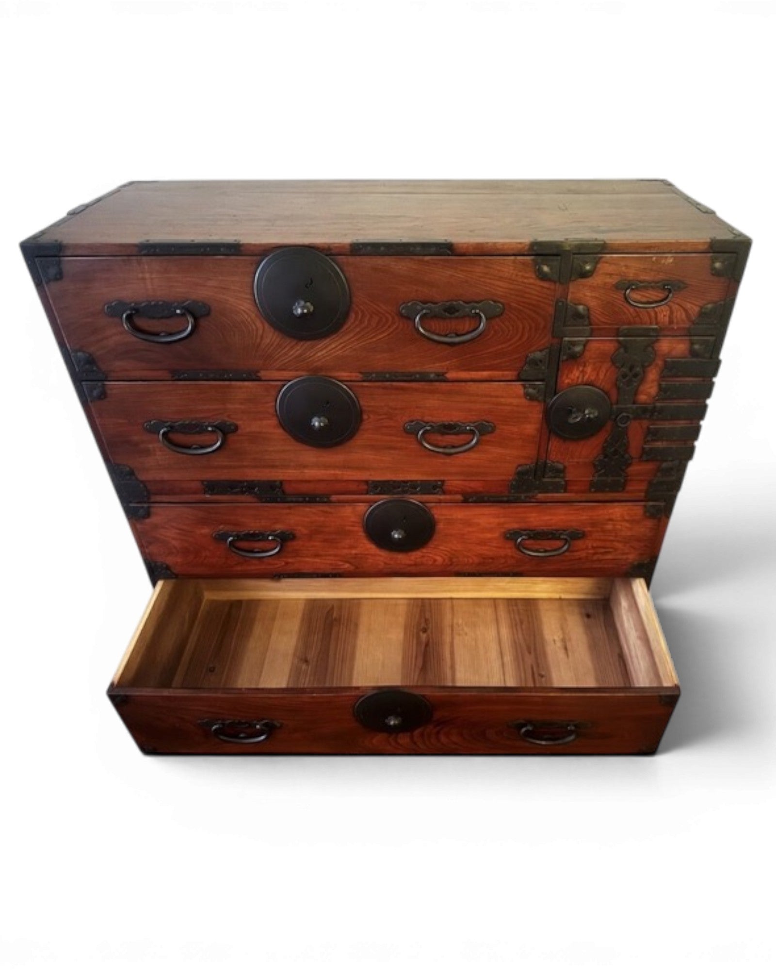 Nihonmatsu Keyaki Bridal Tansu Chest with Brass Fittings
