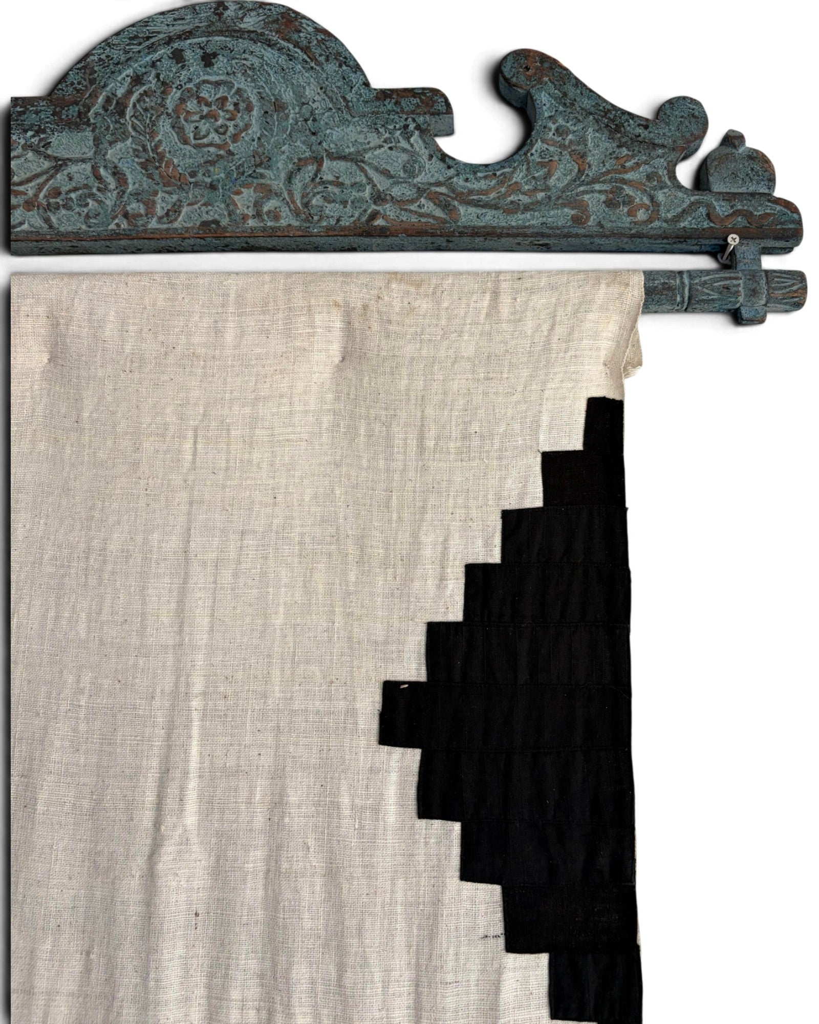 Lanna Wooden Hand Loom (H59cm)
