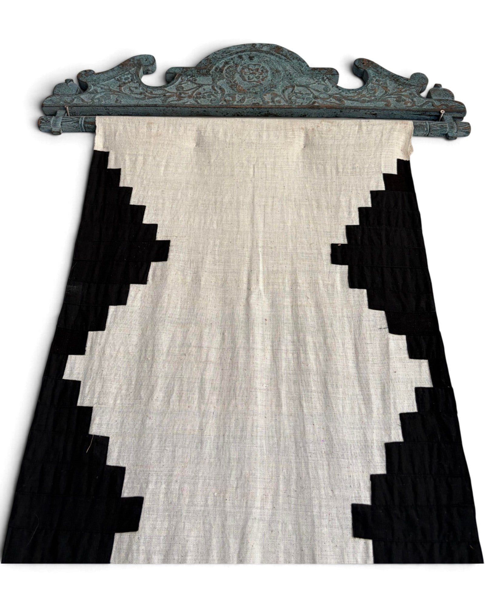 Lanna Wooden Hand Loom (H59cm)