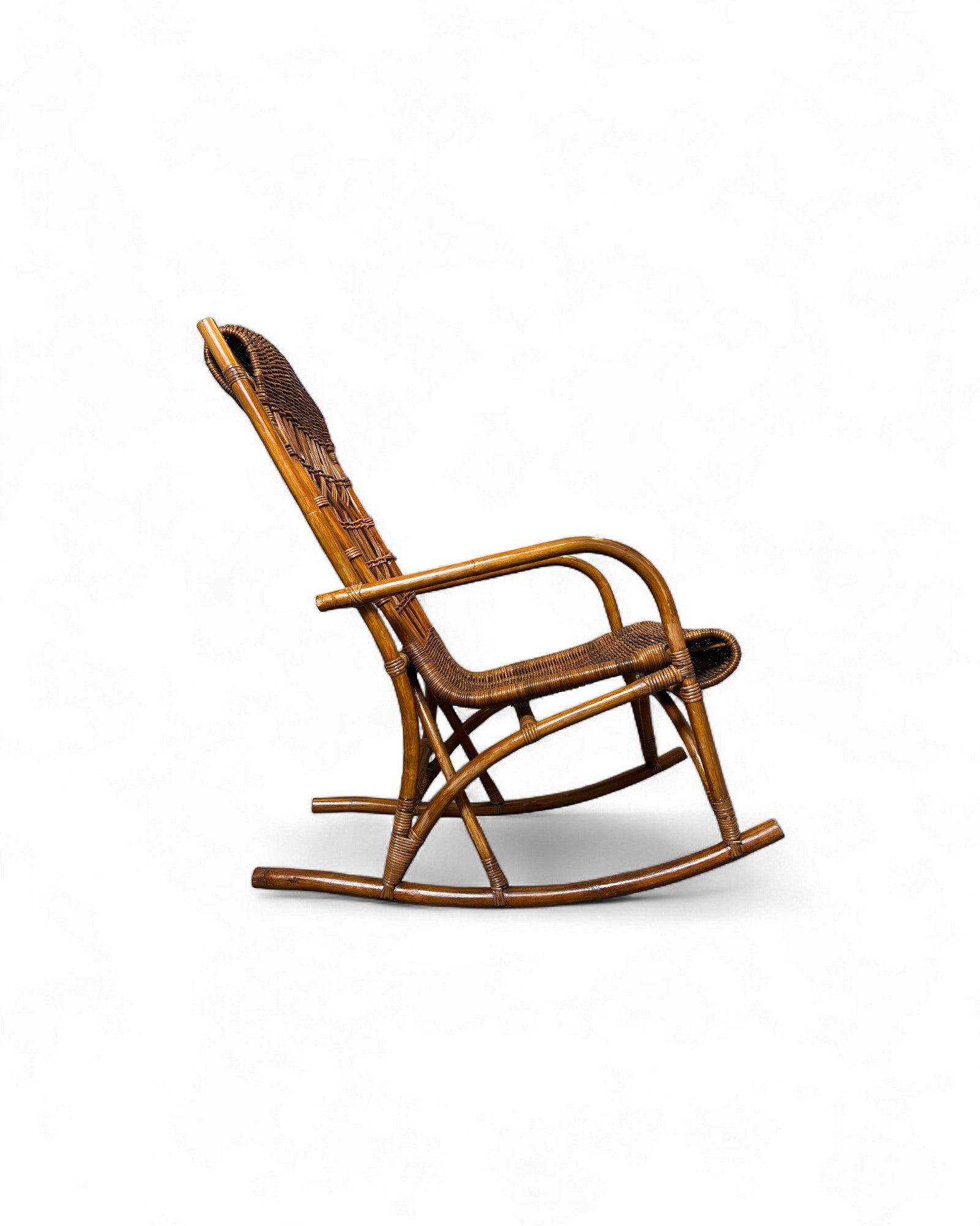 Rattan Weave Vintage High Back Rattan Rocking Chair Surround Living