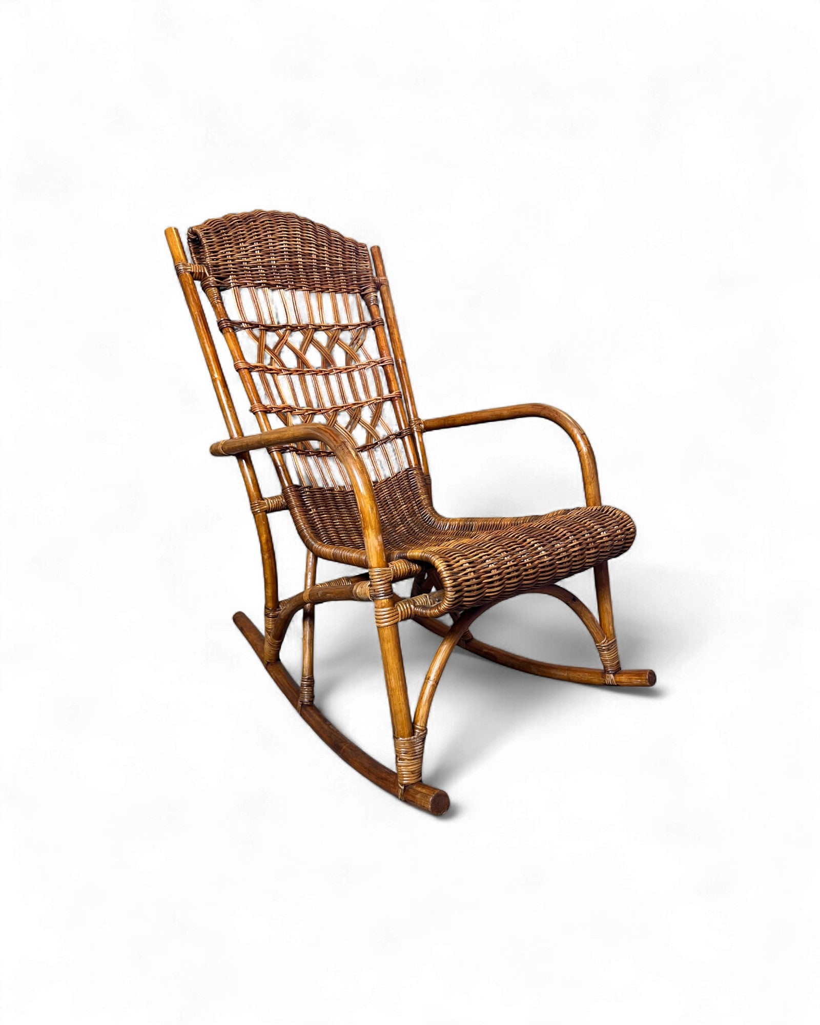 Rattan Weave Vintage High Back Rattan Rocking Chair Surround Living