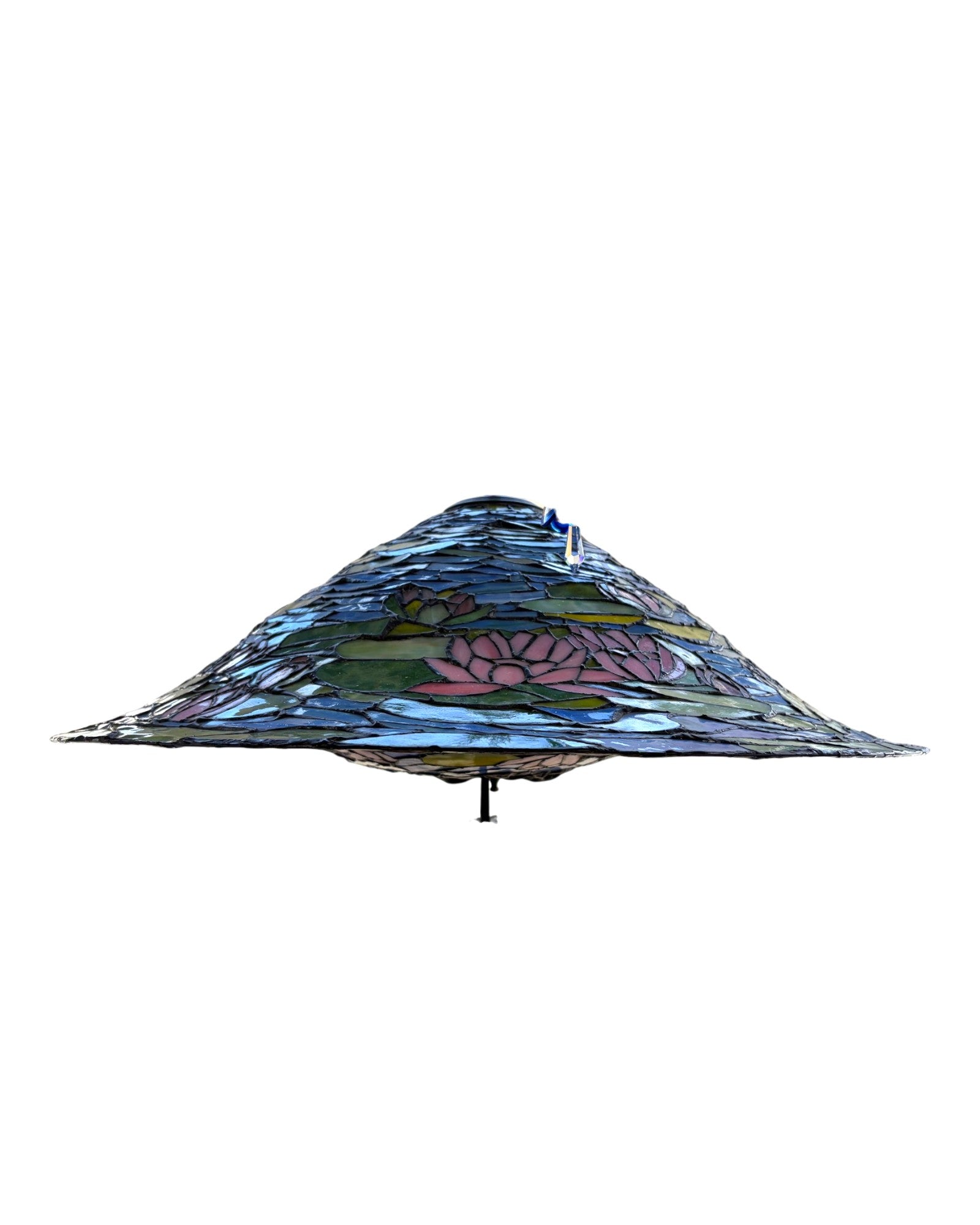 A Lotus Saucer-Shaped Tiffany-Style Stained Glass Pendant Lamp - Surround Living - 6
