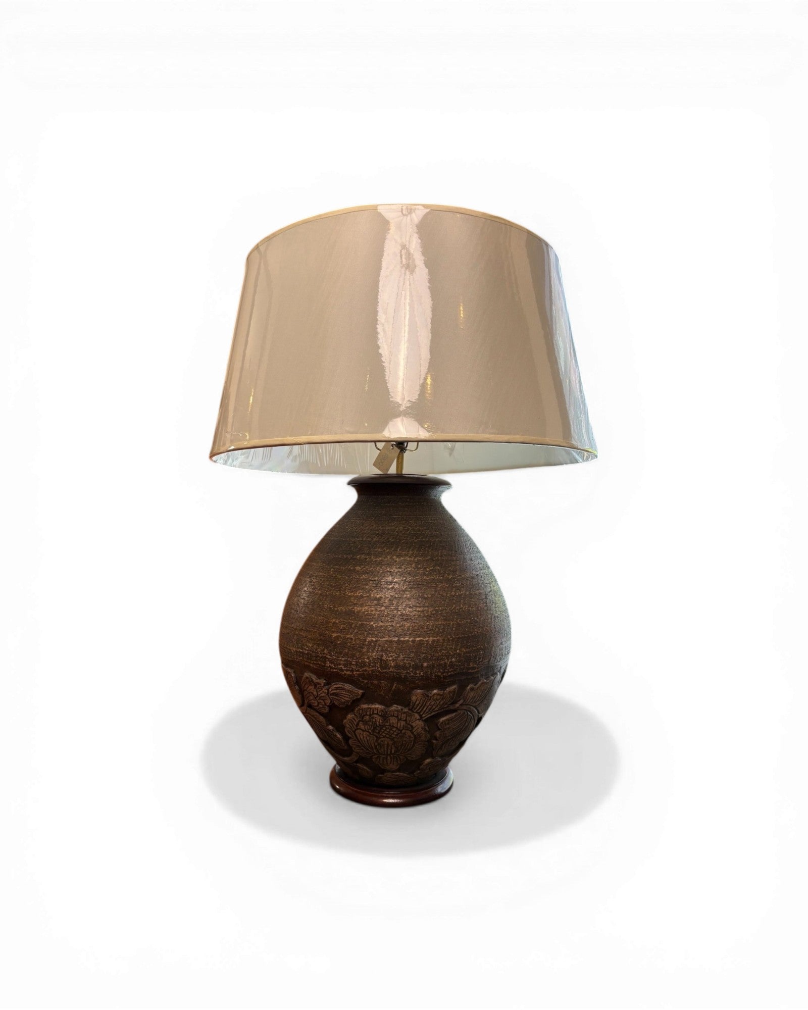 Dark Cocoa Carved Ceramic Table Lamp with Gloss Linen Shade - Surround Living - 9