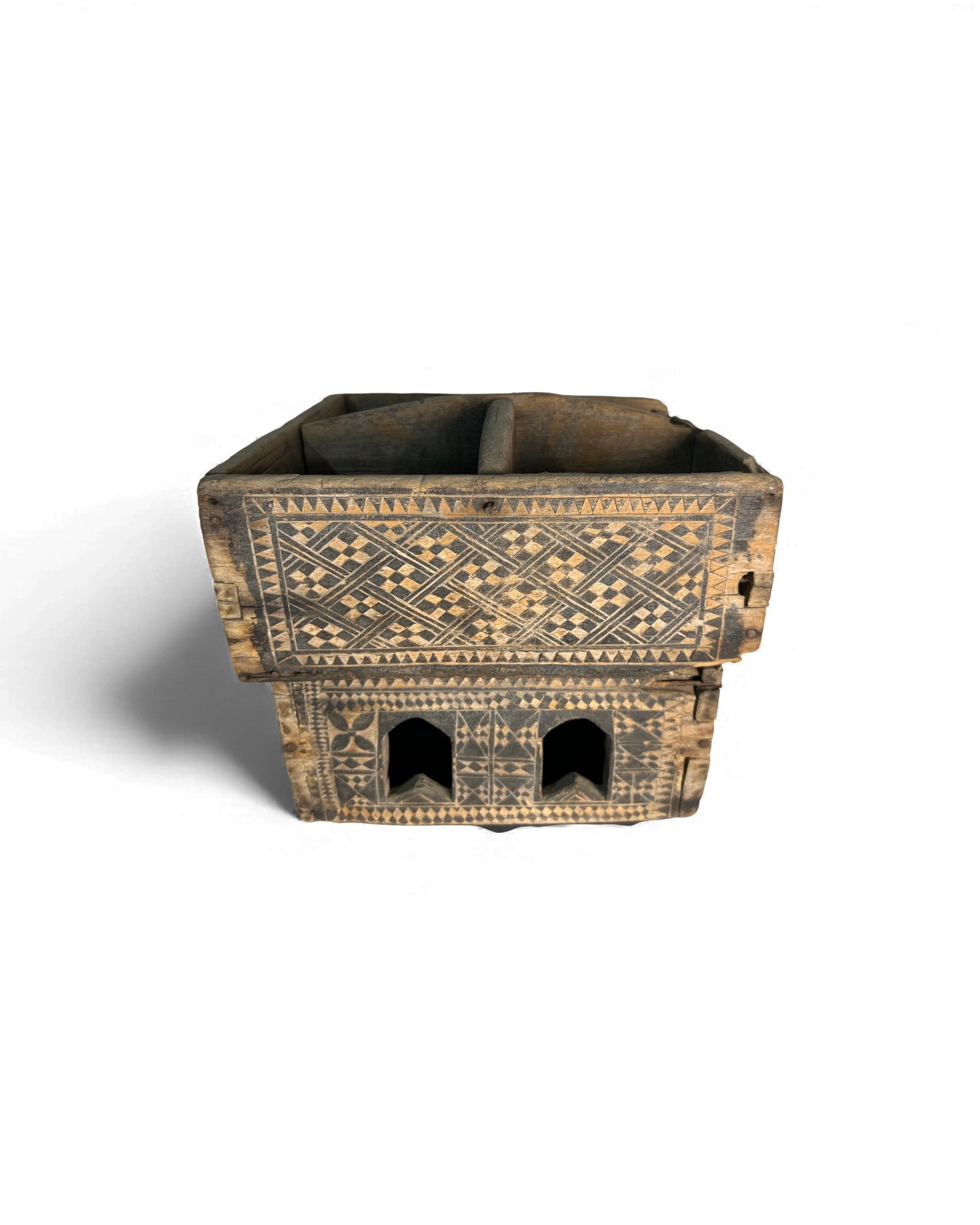 Thai Betel Box with Incised Decoration (Isan Region) - Surround Living - 6