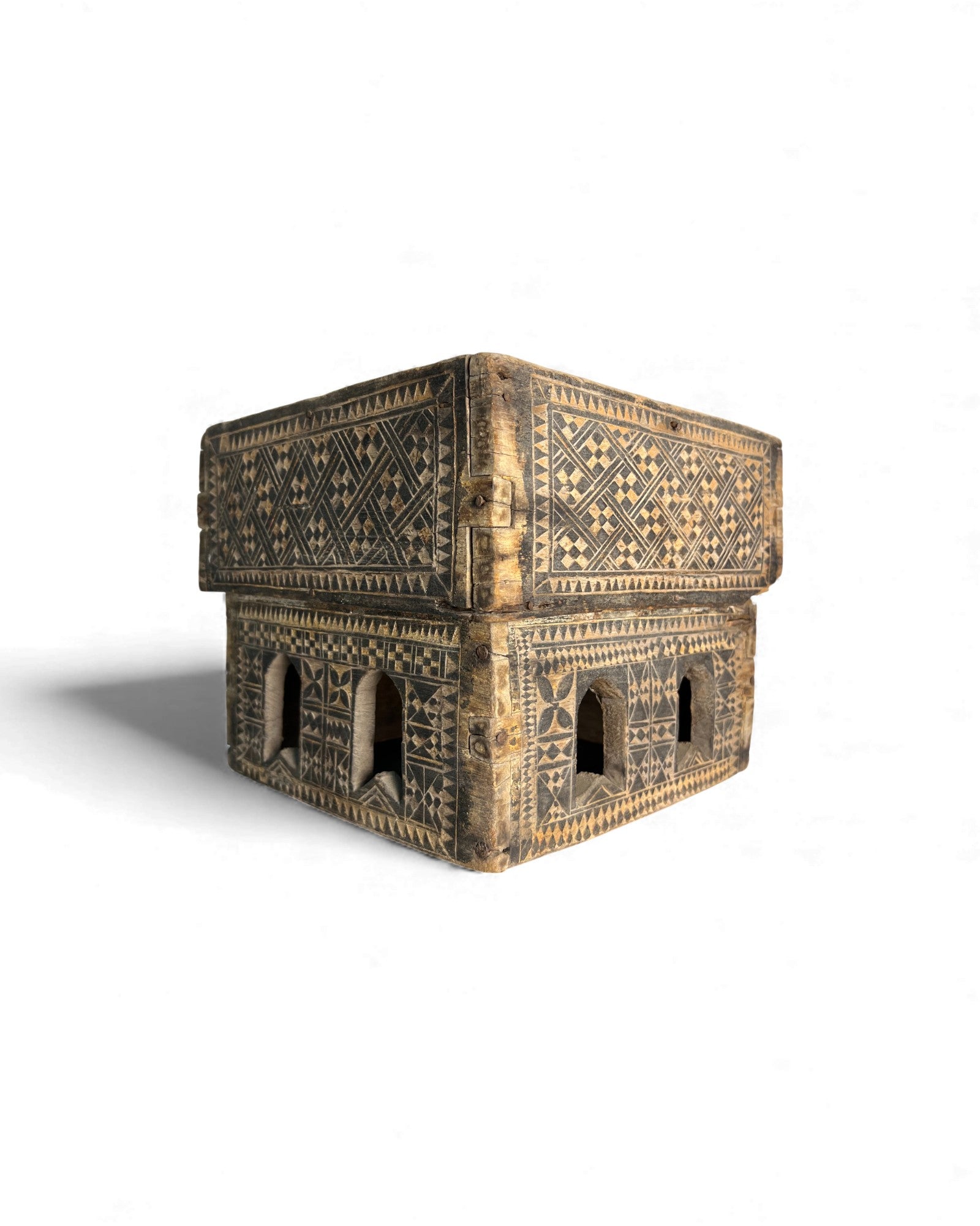 Thai Betel Box with Incised Decoration (Isan Region) - Surround Living - 11