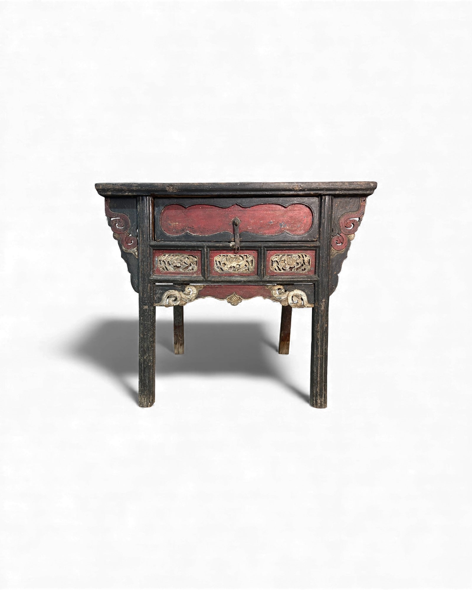 Chinese Black - Lacquer Coffer with Later Red and White Paintwork - Surround Living - 36