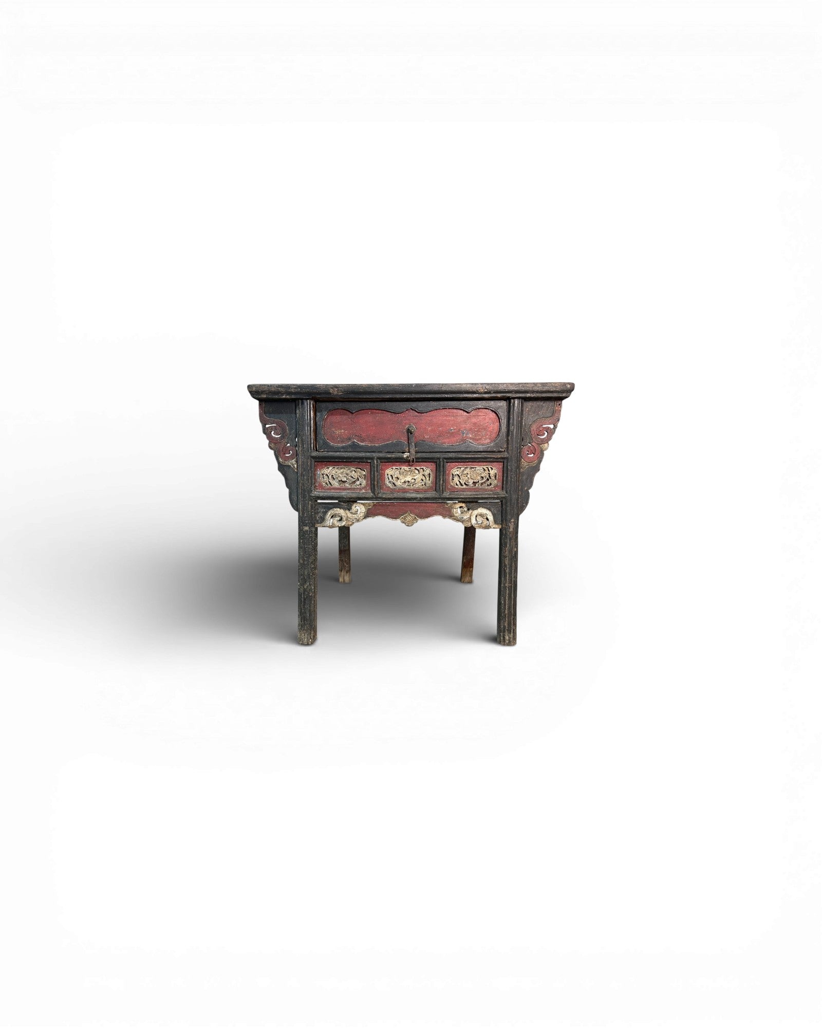 Chinese Black - Lacquer Coffer with Later Red and White Paintwork - Surround Living - 1