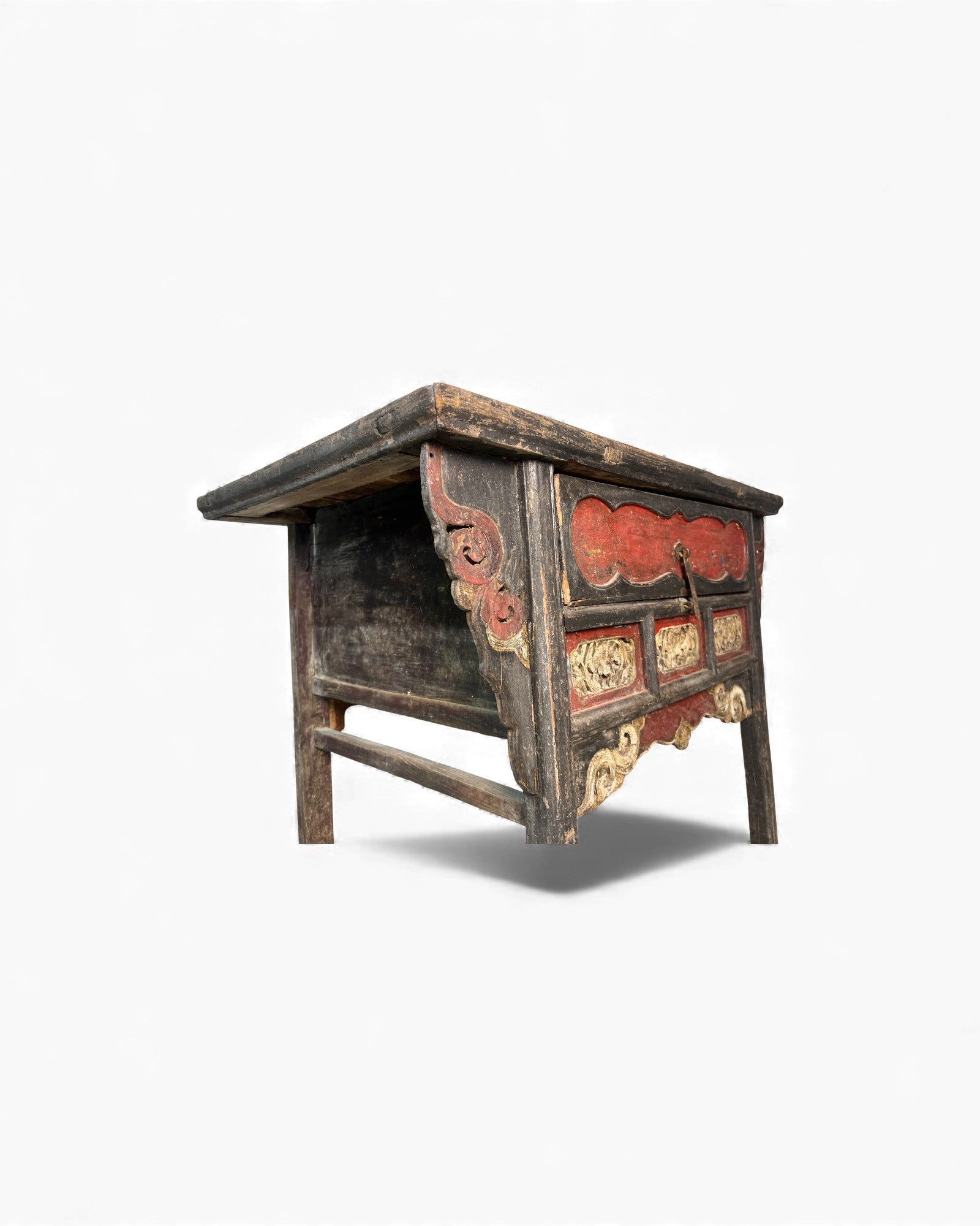 Chinese Black - Lacquer Coffer with Later Red and White Paintwork - Surround Living - 16