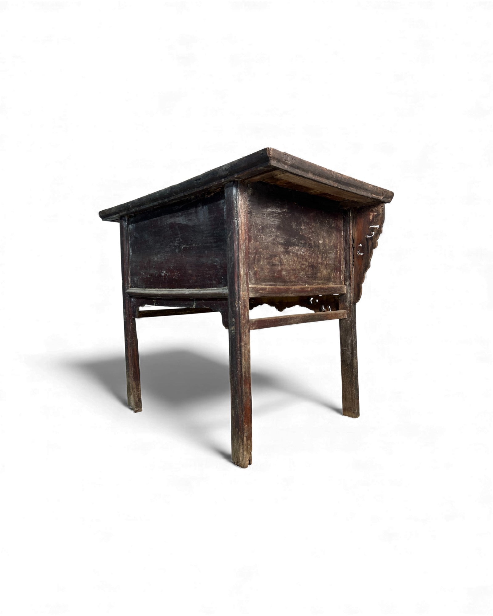 Chinese Black - Lacquer Coffer with Later Red and White Paintwork - Surround Living - 11