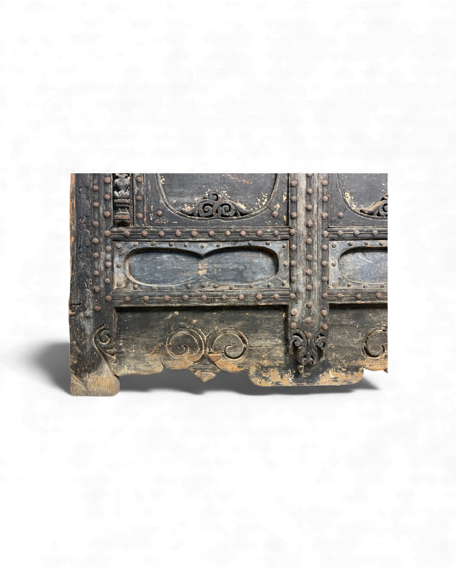 17th - Century Chinese Temple Money Chest in Black Lacquer - Surround Living - 10