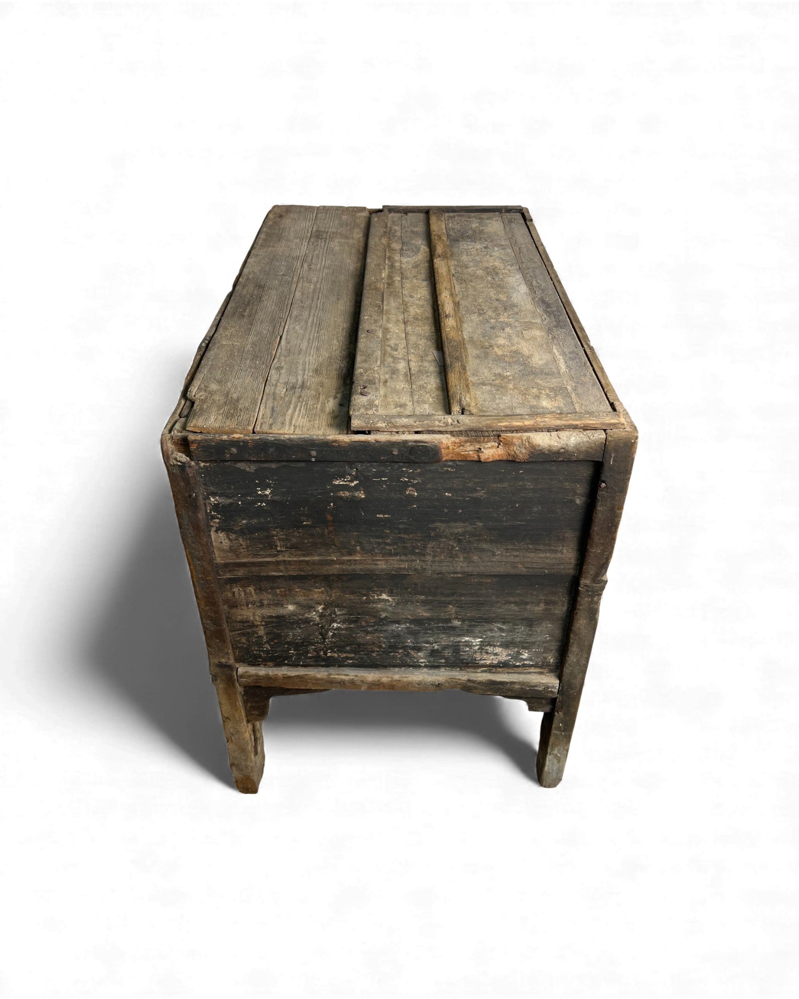 17th - Century Chinese Temple Money Chest in Black Lacquer - Surround Living - 27