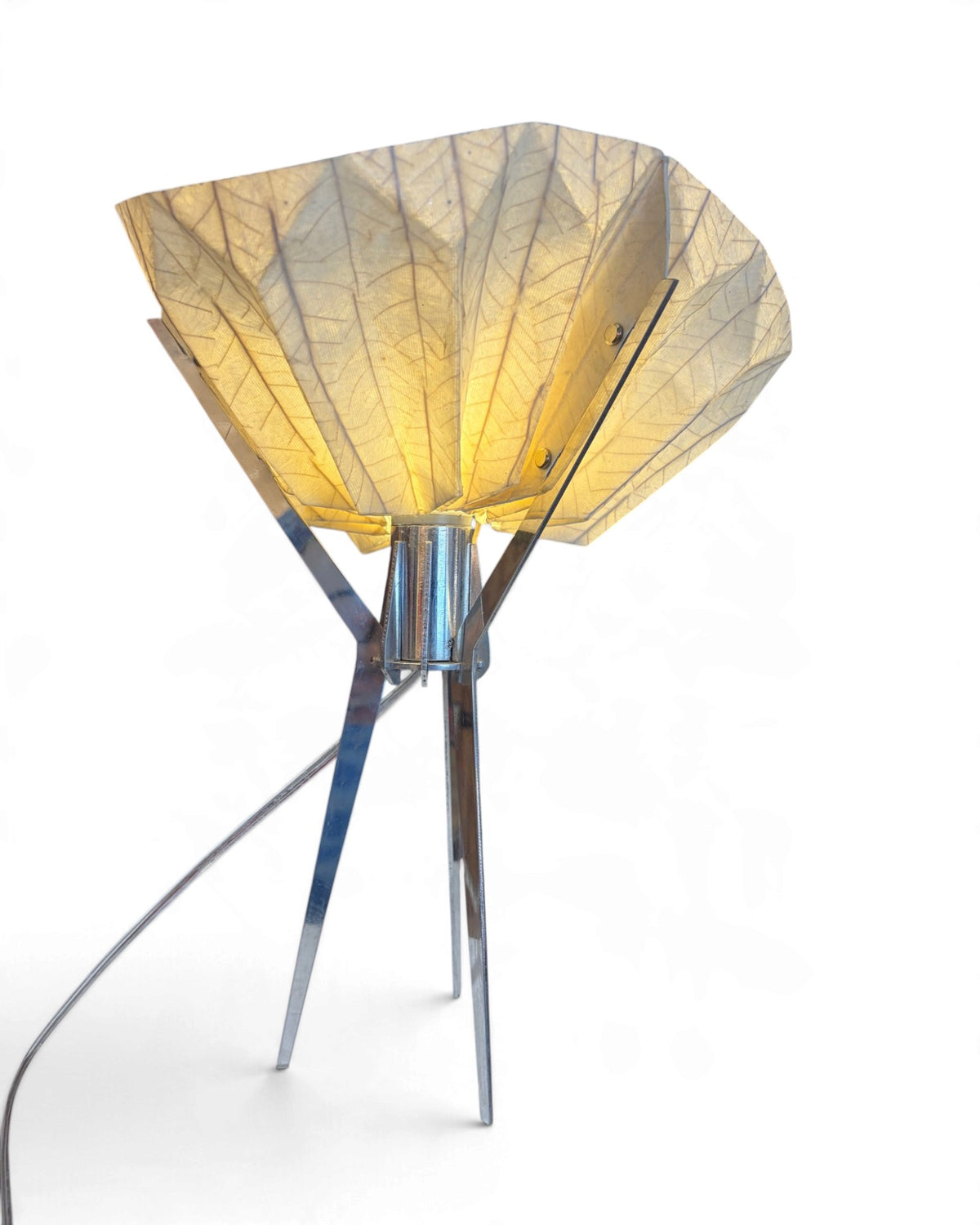 MAKKHA - Tarn Table Lamp