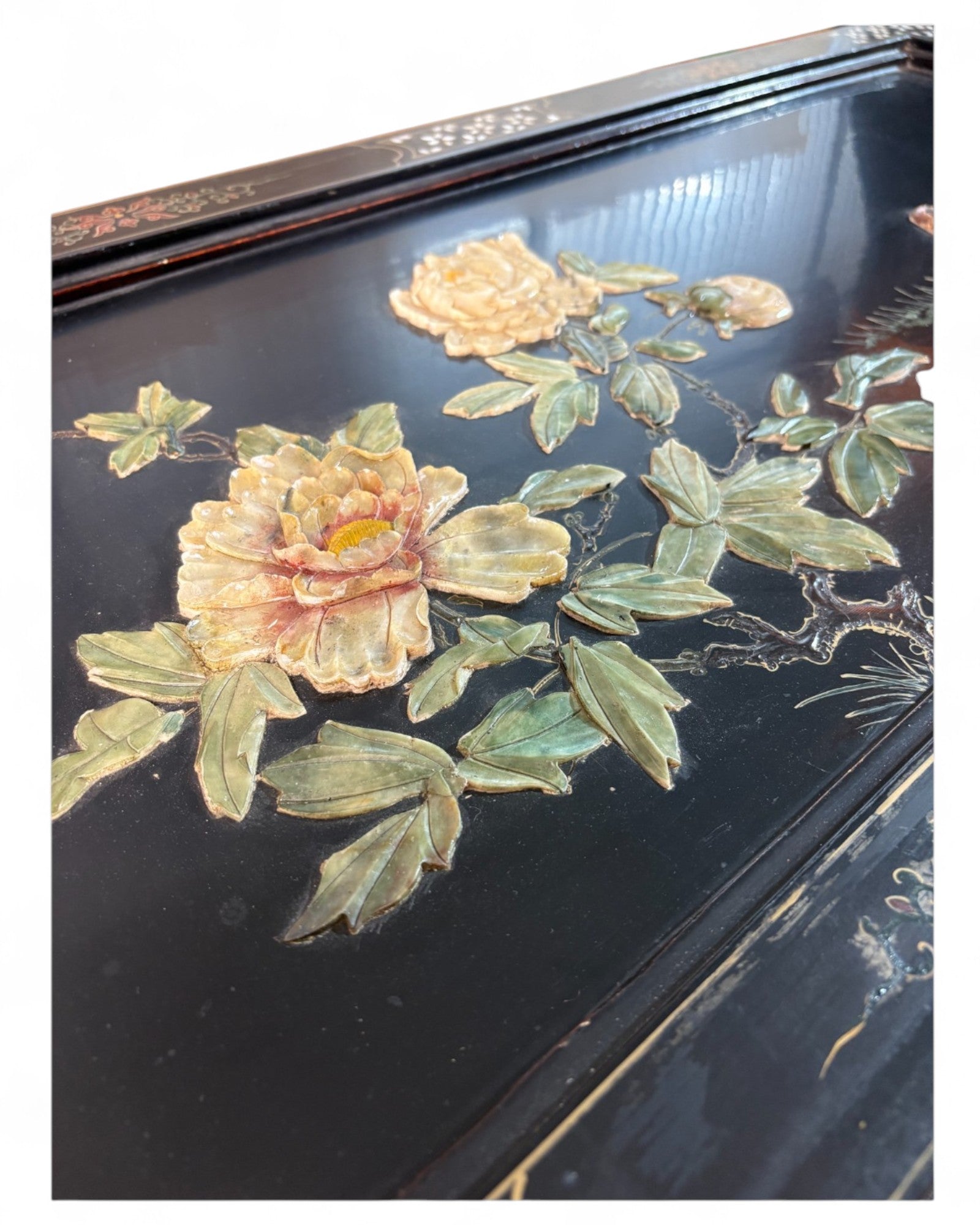 Oriental Lacquered Coffee Table with Pheasant and Floral Hand-Painted Motif | 107 x 54 x 48cm
