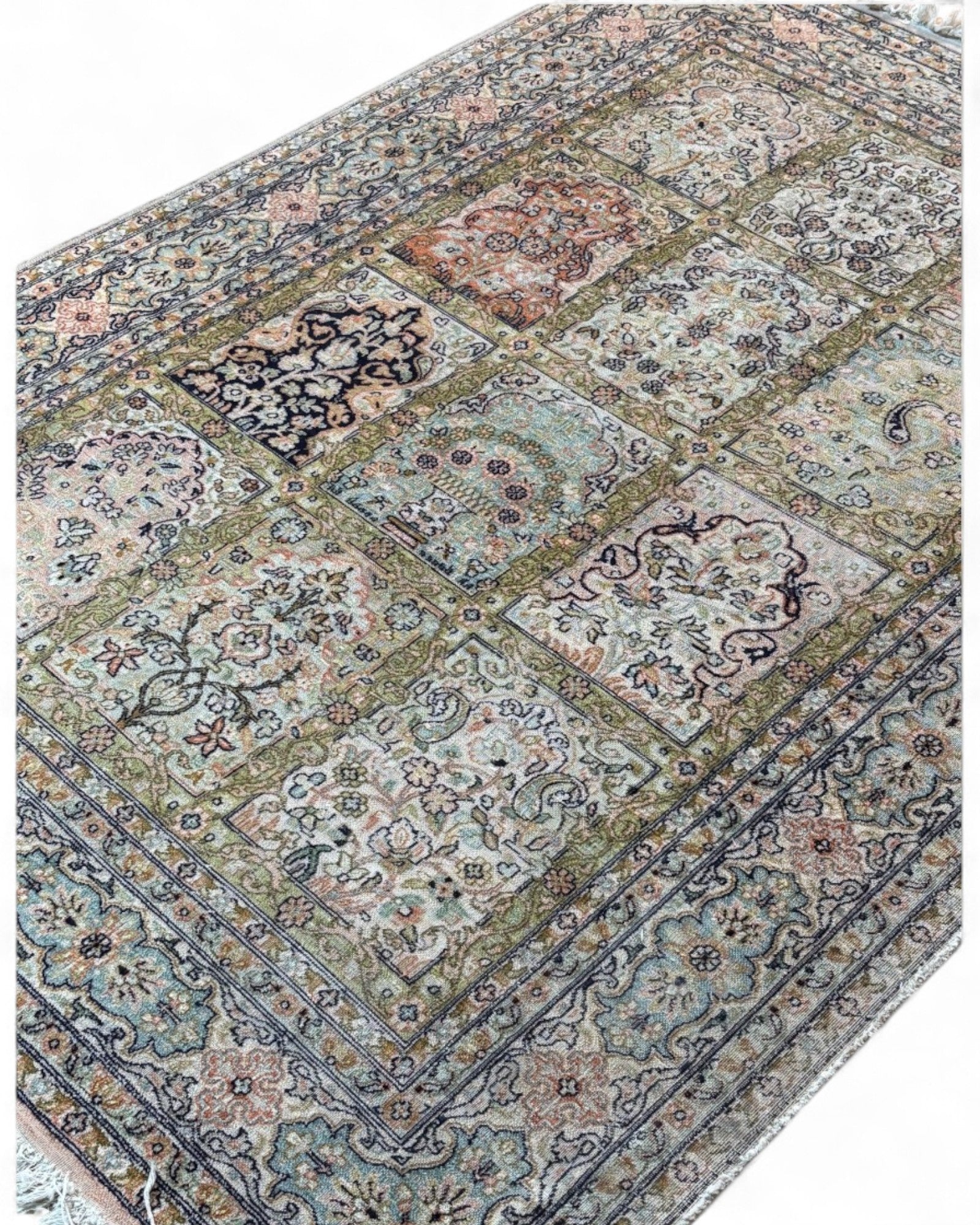 Persian Qom Garden Design Silk Rug | 123 x 171cm