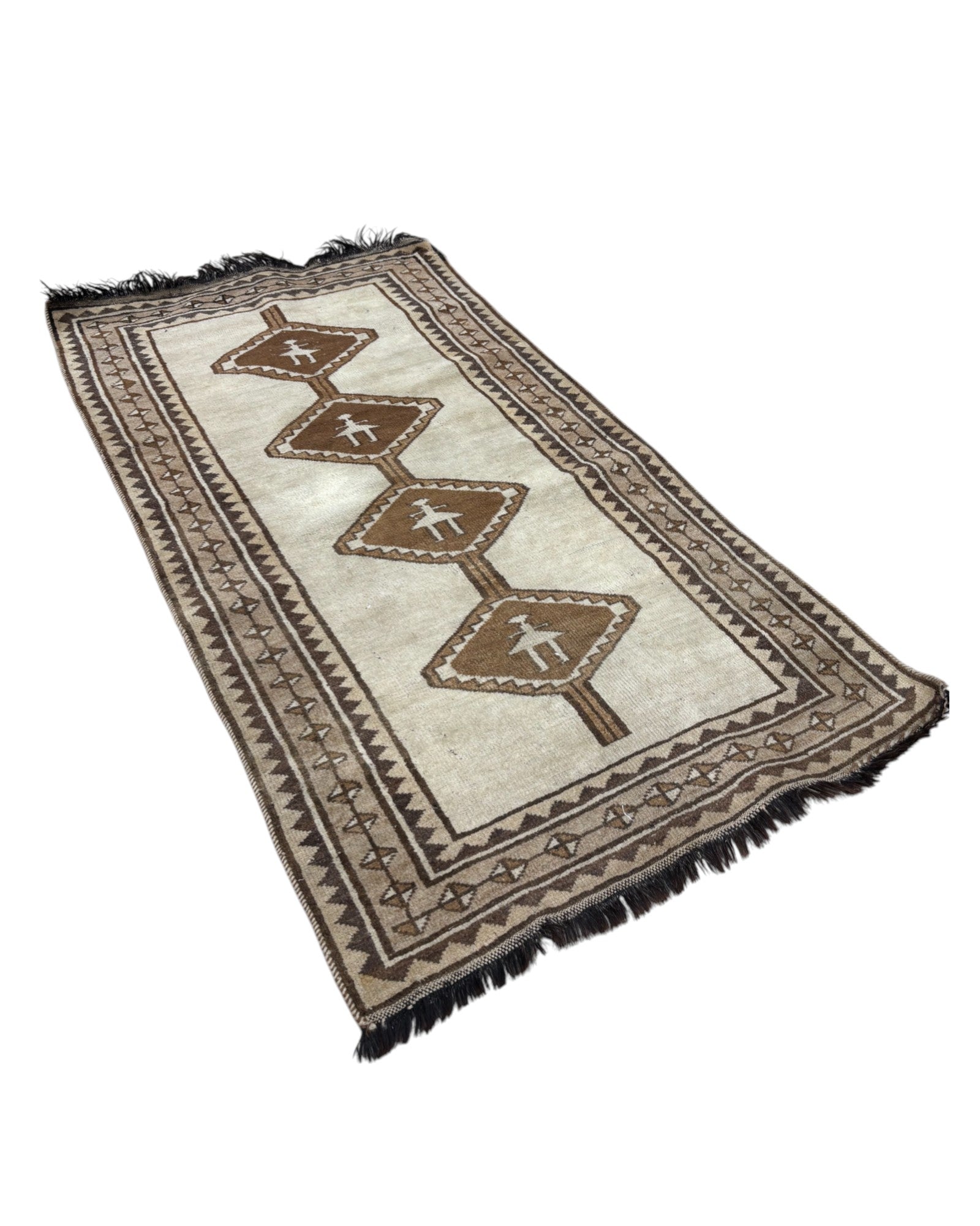 Anatolian Tribal Medallion Wool Rug – Turkey | 107 x 205 cm