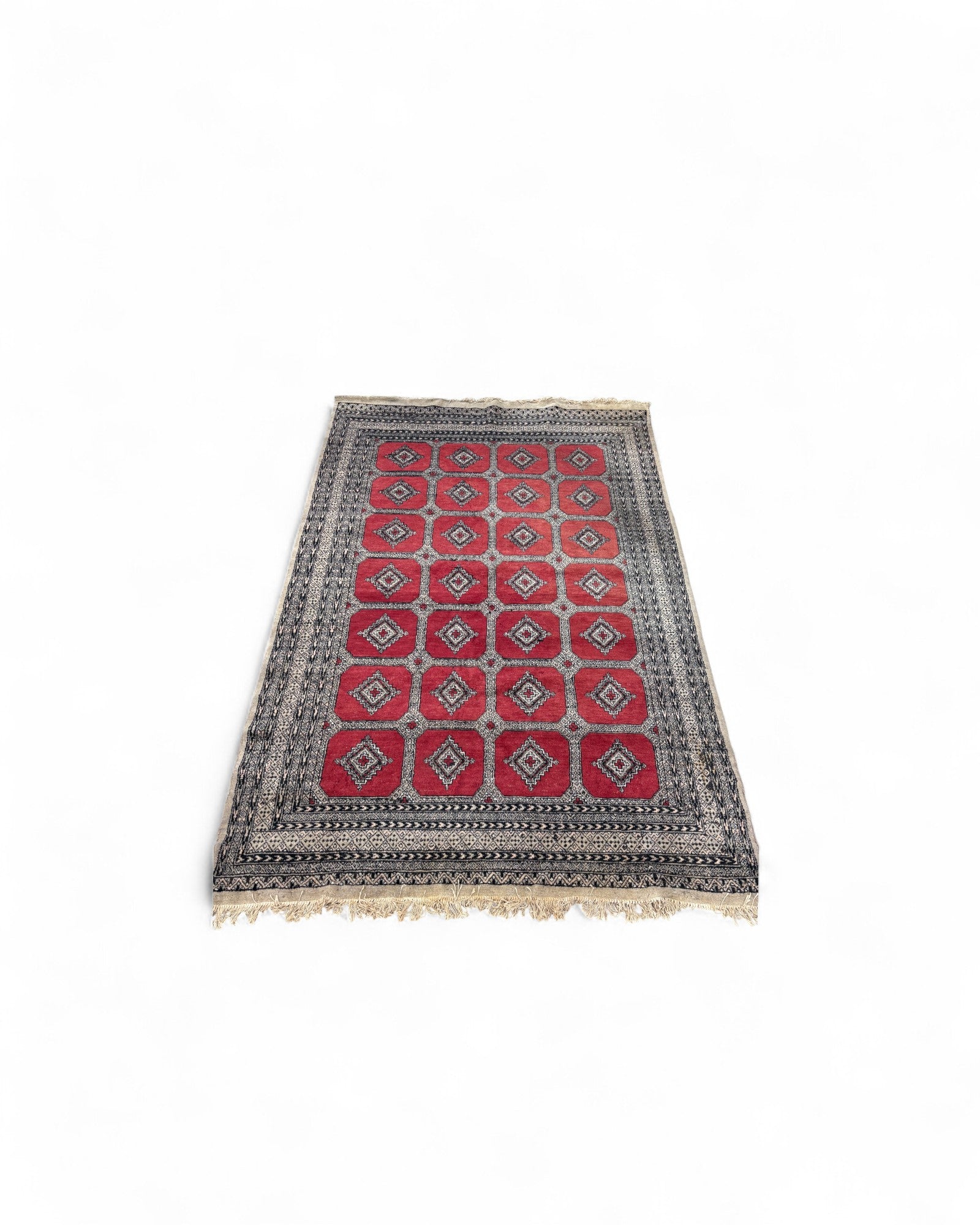 Bokhara Wool Rug – Pakistan | 188 x 277 cm