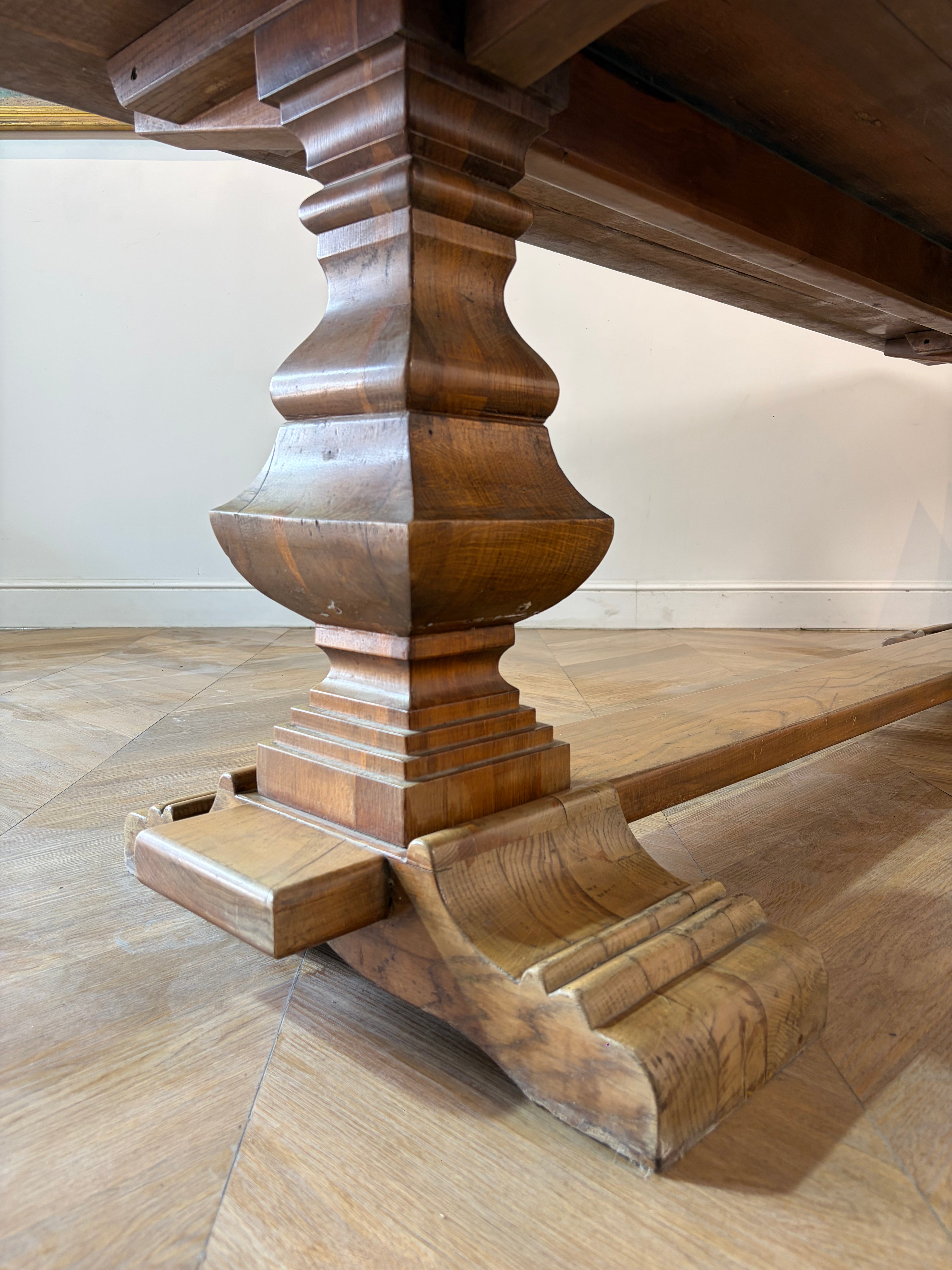 Long Oak Villa Cornaro Dining Table