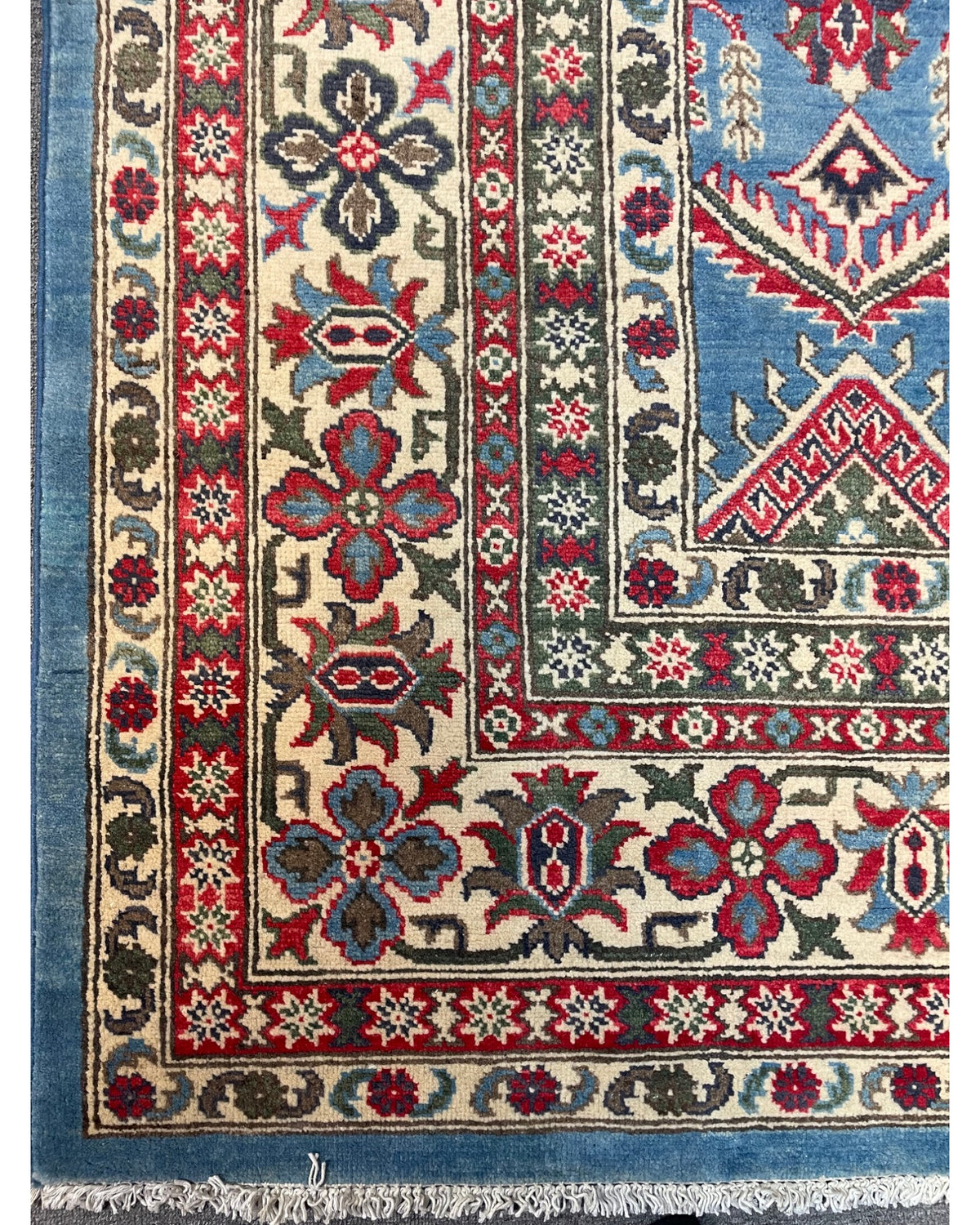 Kazak Oriental Carpet – Caucasian Geometric Design | 416 x 300 cm - Surround Living - 3