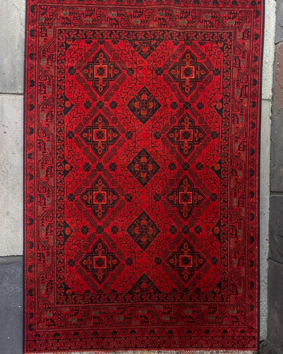 Tribal Afghan Rug – Red Medallion Design | 200 x 125 cm