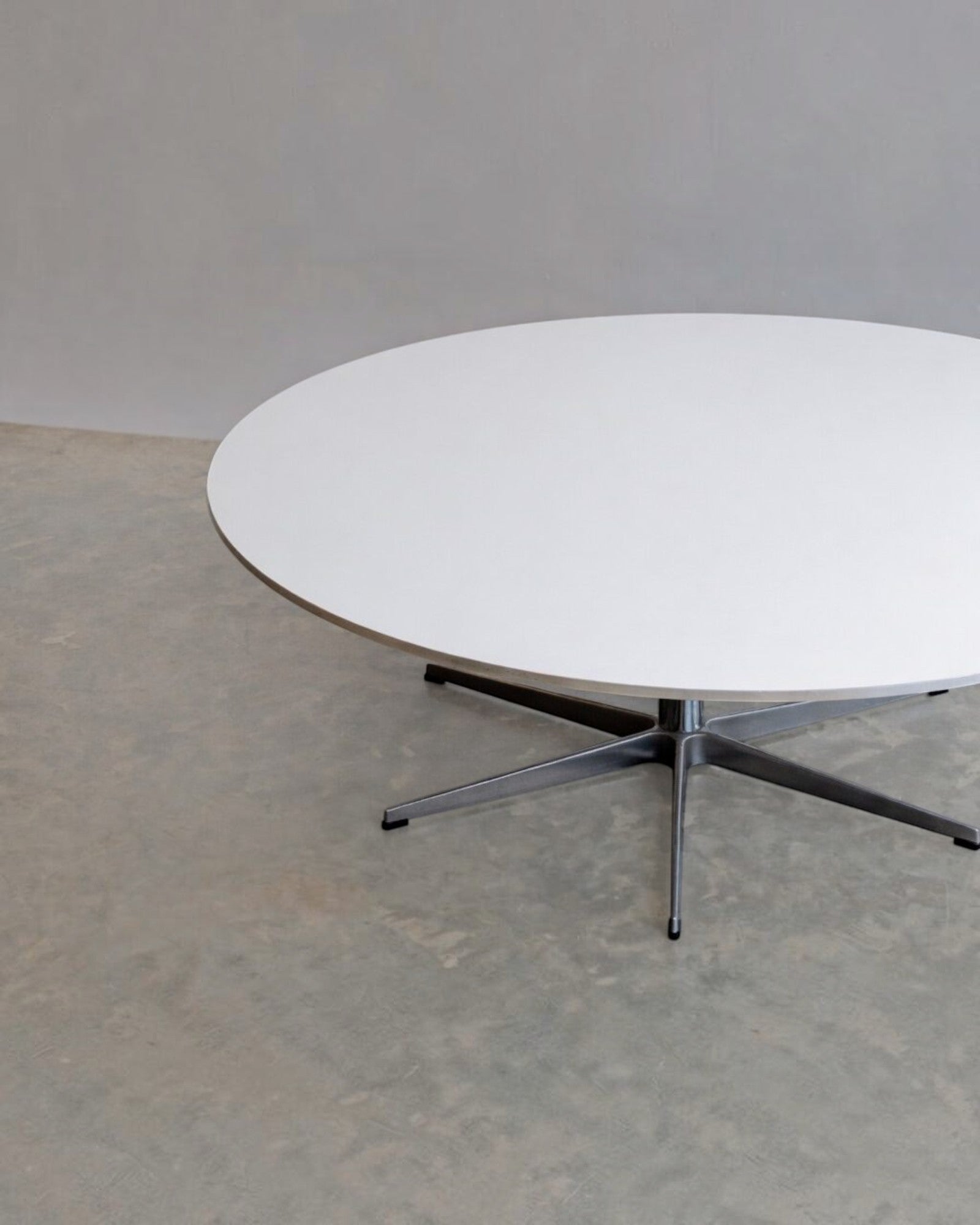 Six-Star Coffee Table by Arne Jacobsen