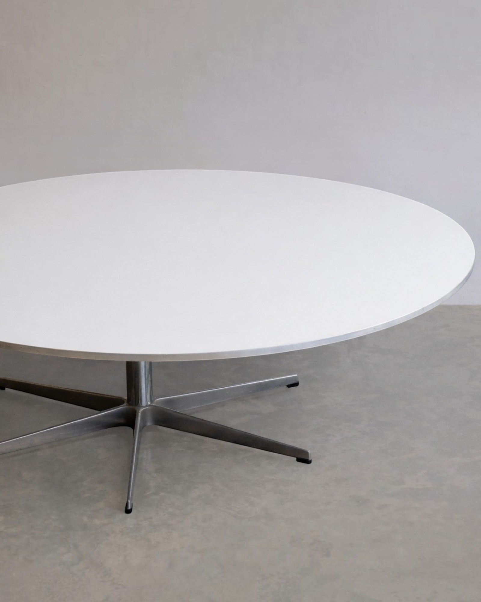 Six-Star Coffee Table by Arne Jacobsen