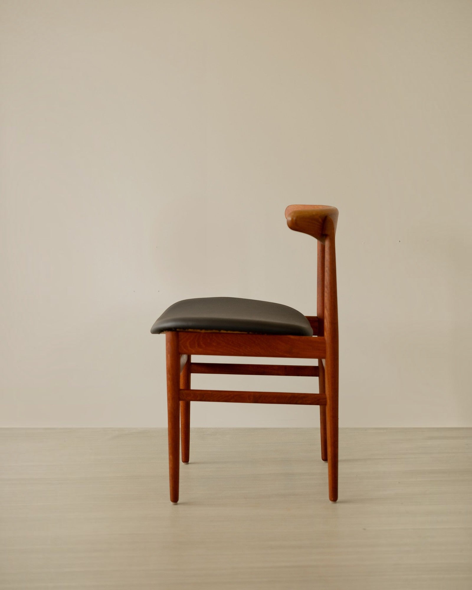 Model 218 Teak Dining Chairs by Poul Hundevad - Set of 6