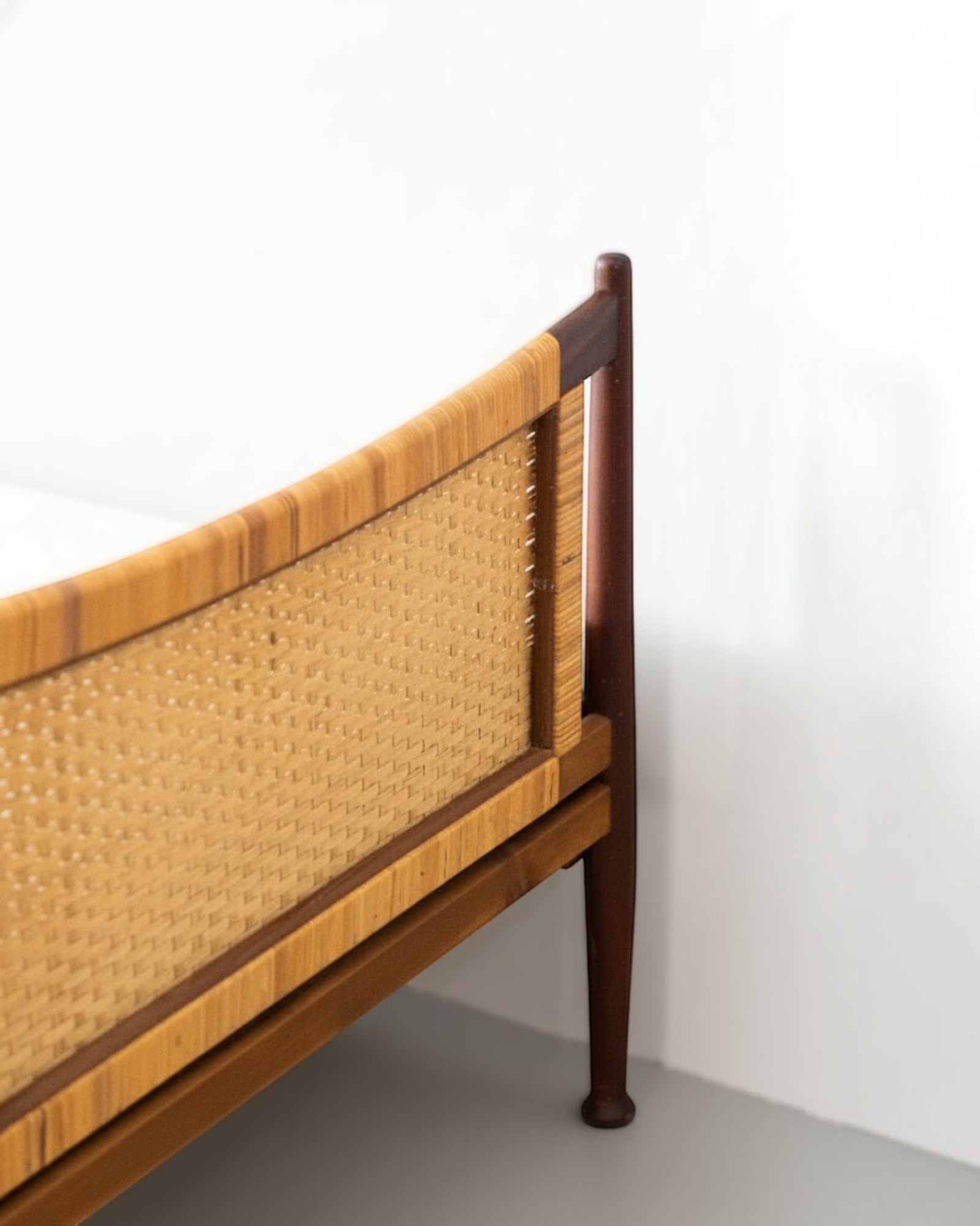 Mid-Century Scandinavian Day-bed