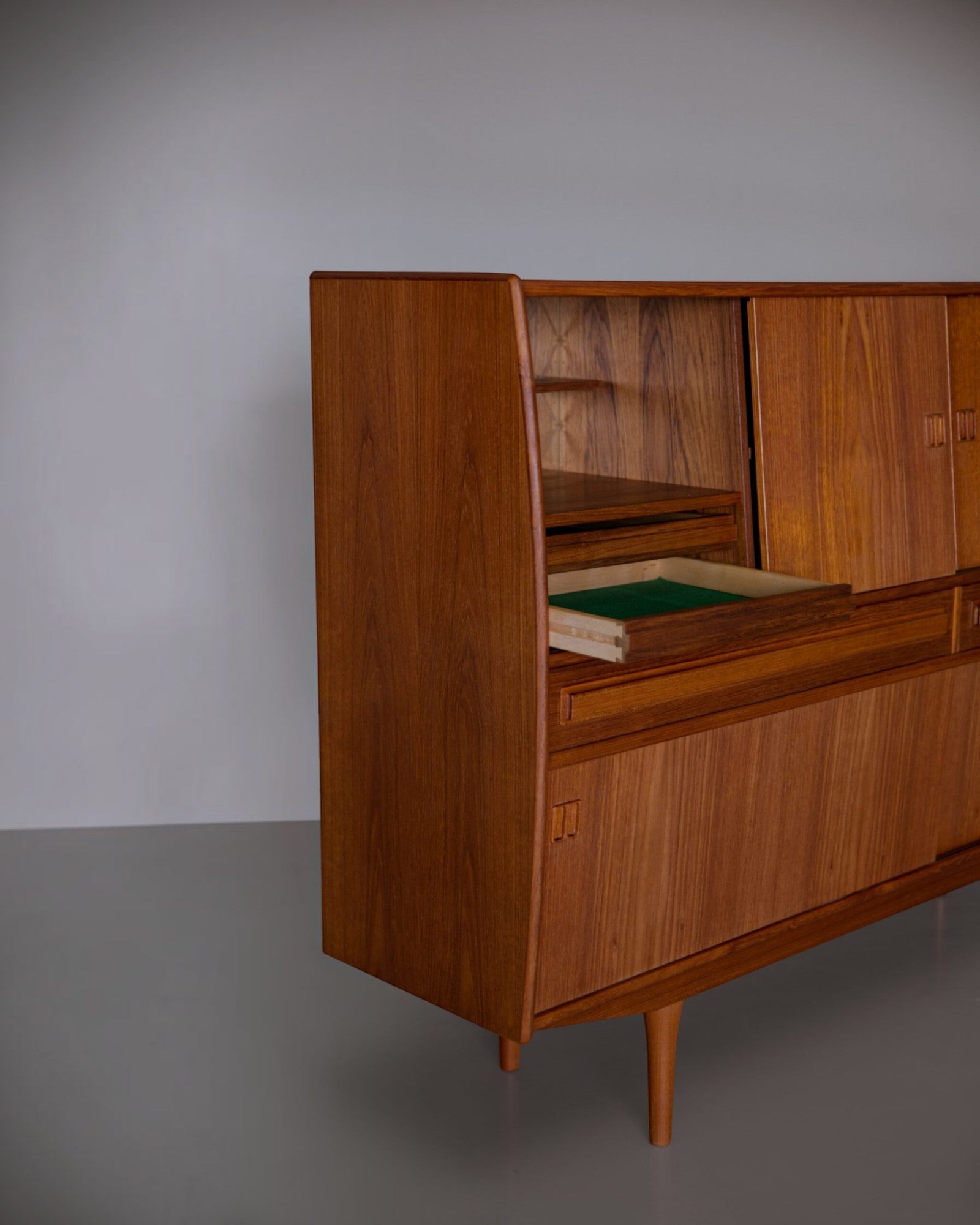 Sideboard in Teak