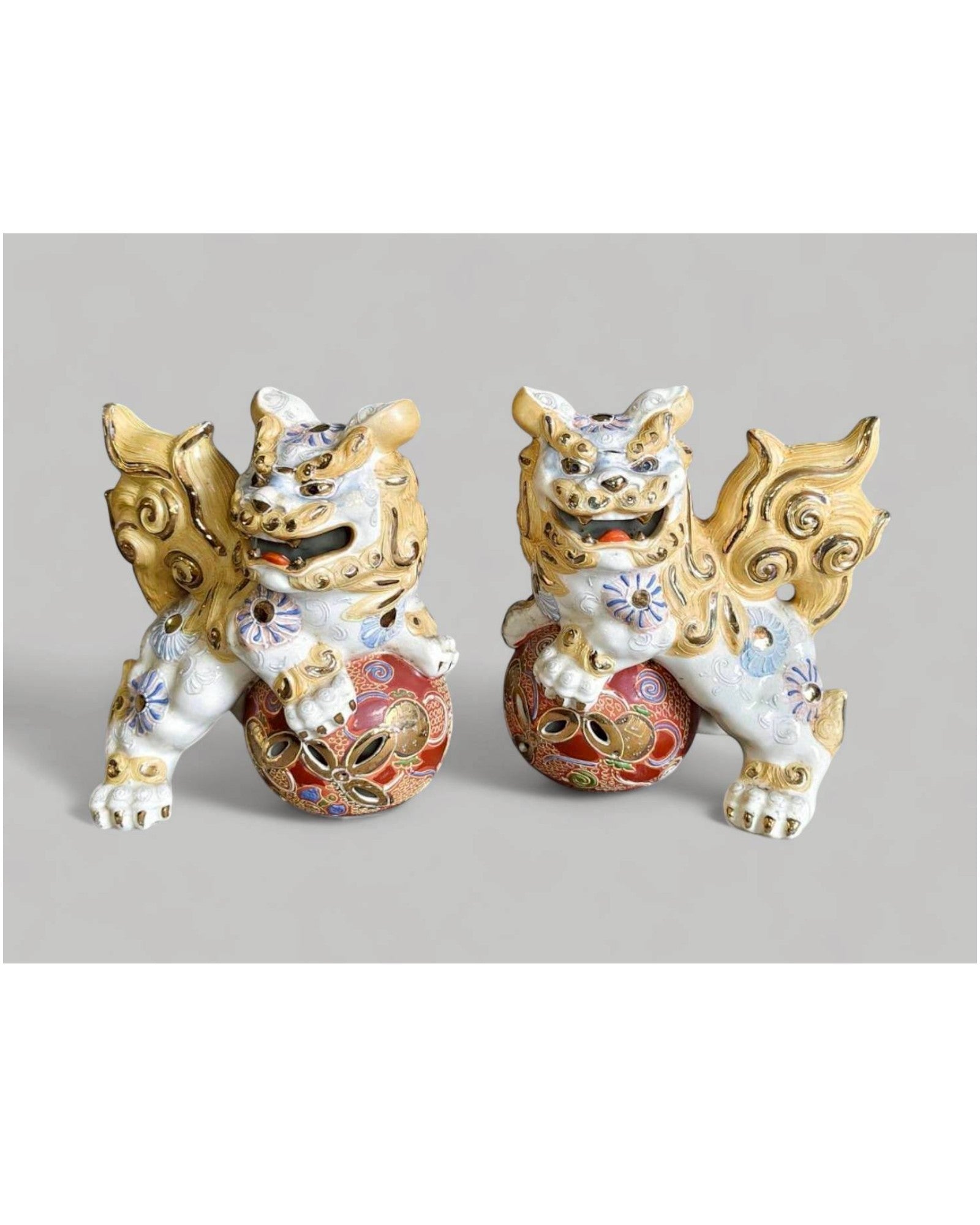 Kutani Guardian Lions — A Rare Left & Right Match - Set of 2