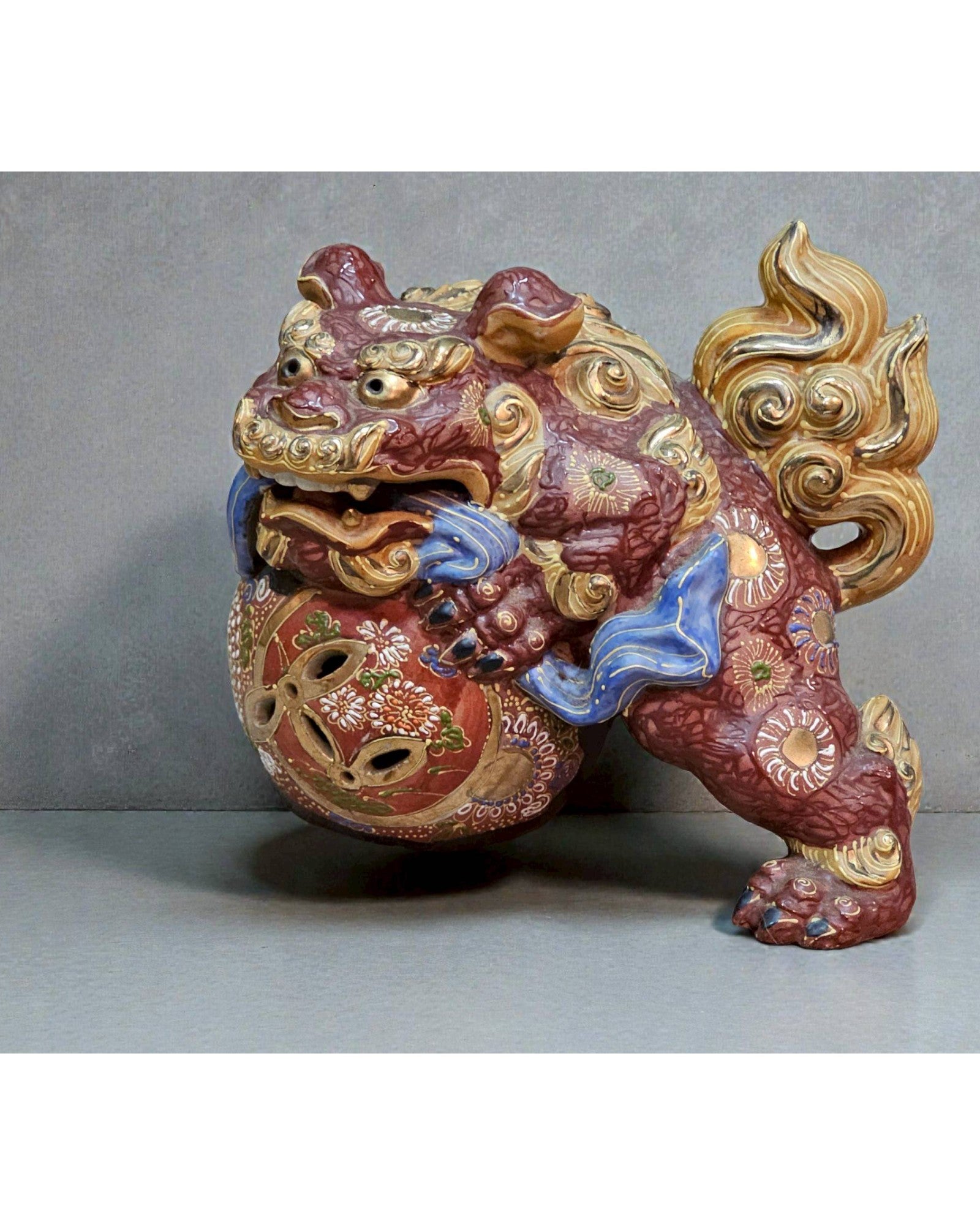Kutani Ware Shishi (Lion Dog)